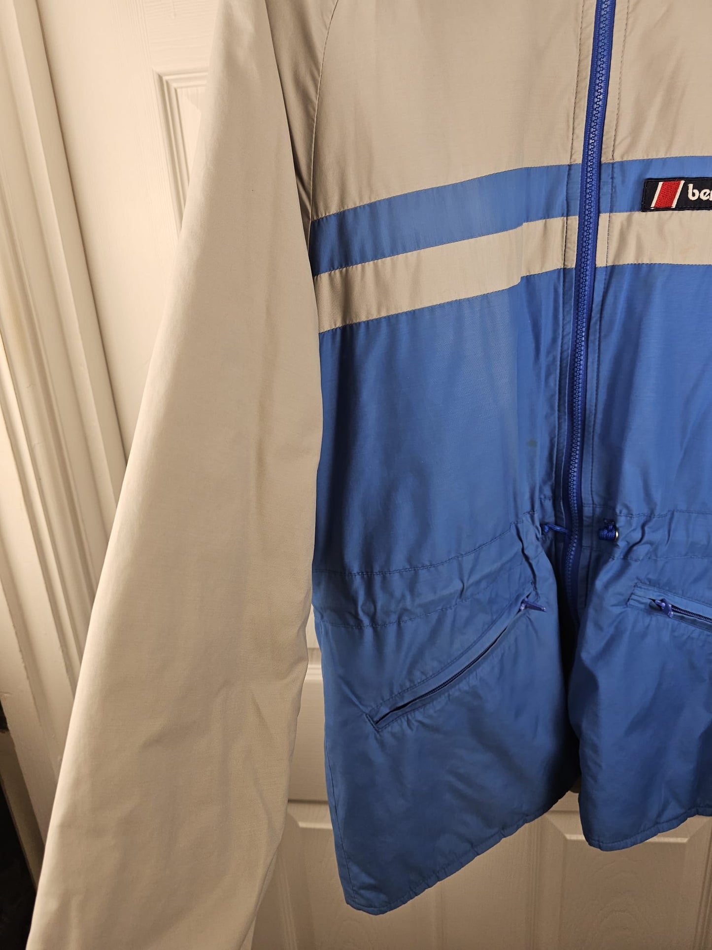 Berghaus Vintage Gemini Full Zip Insulated Jacket/Coat - M/Medium - Blue/Grey