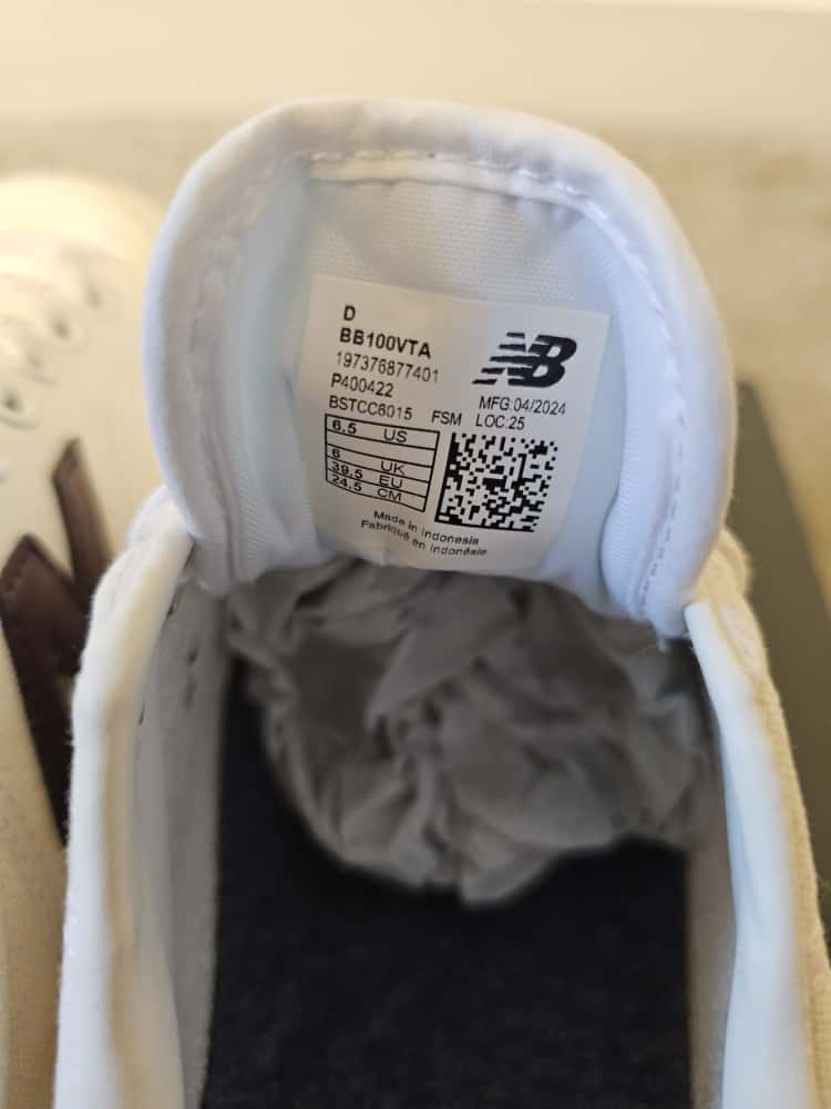 New Balance 100 Mens Trainers/Sneakers -  White/Burgundy