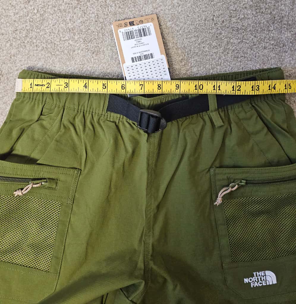 The North Face Pathfinder Mens Green Hiking/Activewear/Utility Shorts - S/Small - W30