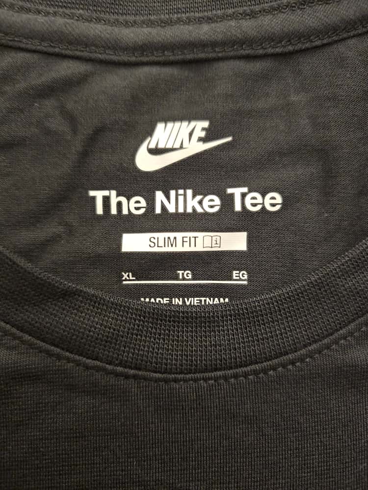 Nike Womens Slim Fit Short Sleeve Cropped T-Shirt - XL/Extra Large - Black