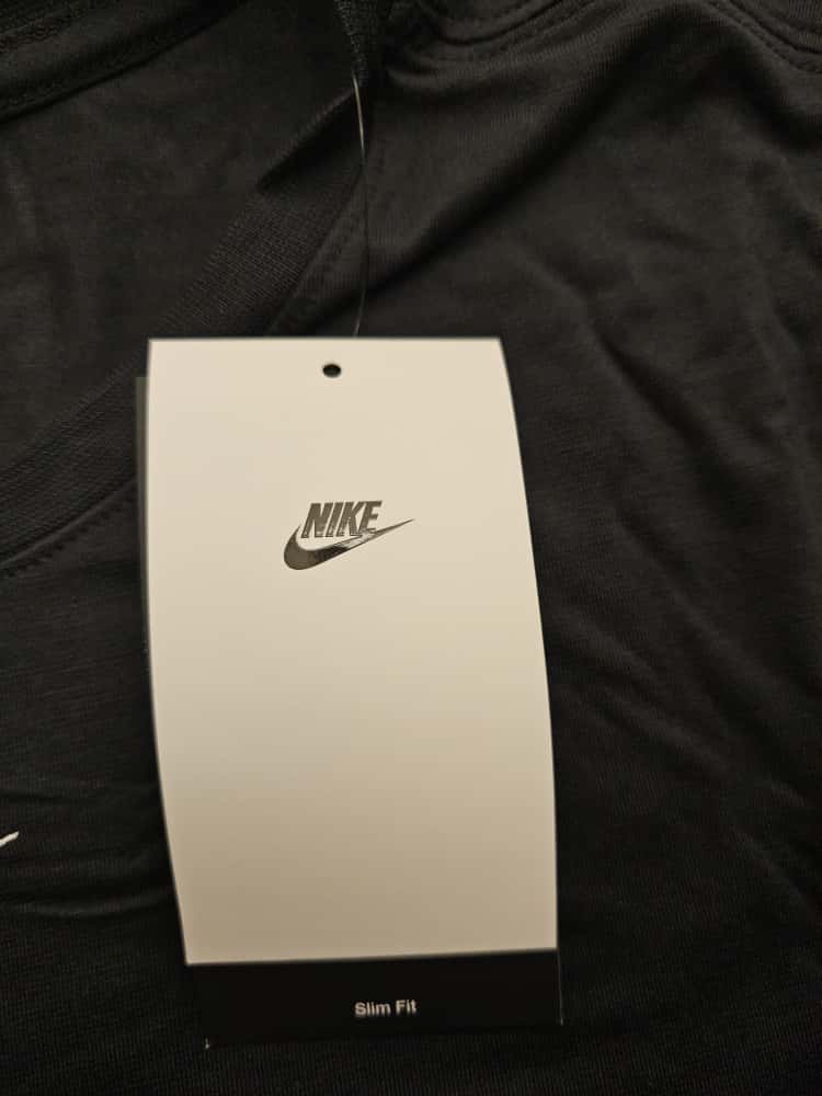 Nike Womens Slim Fit Short Sleeve Cropped T-Shirt - XL/Extra Large - Black