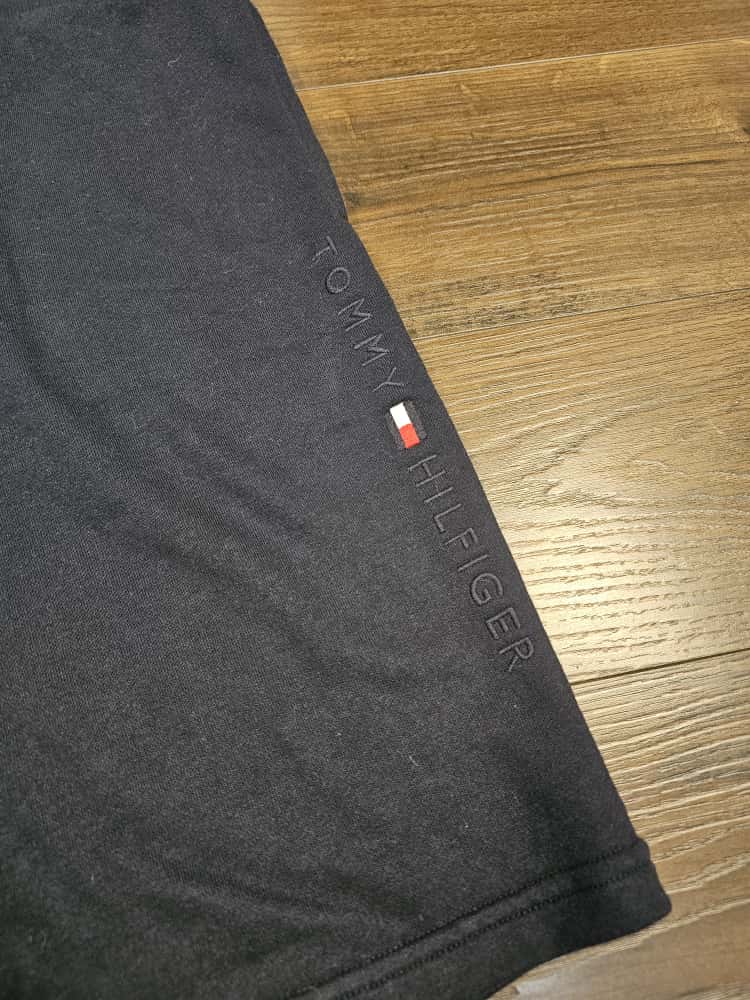 Tommy Hilfiger Mens Embroidered Jogger Style Shorts - L/Large - Navy