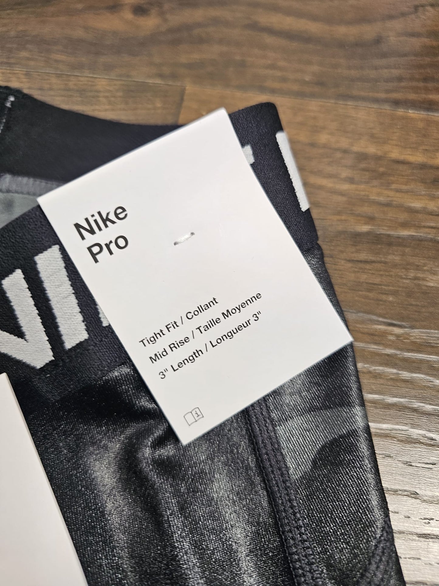 Nike Pro Training Dri-Fit Womens Booty Shorts - L/Large - Camo