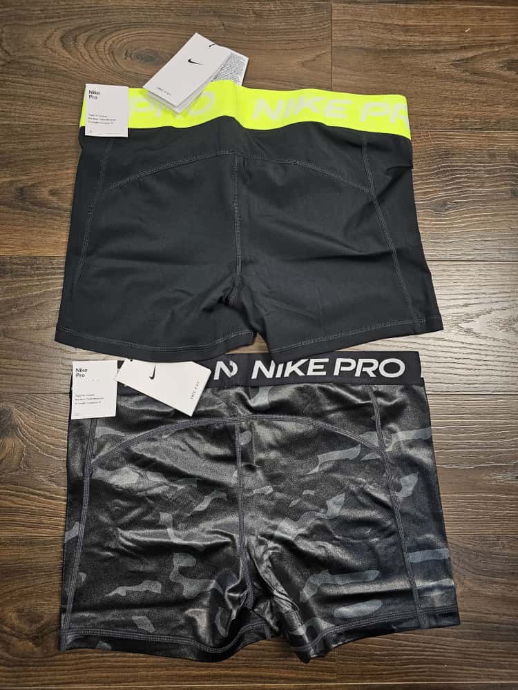 Nike Pro Training Womens Dri-Fit Activewear/Gym Bundle - Vest Tops And Booty Shorts - L/large