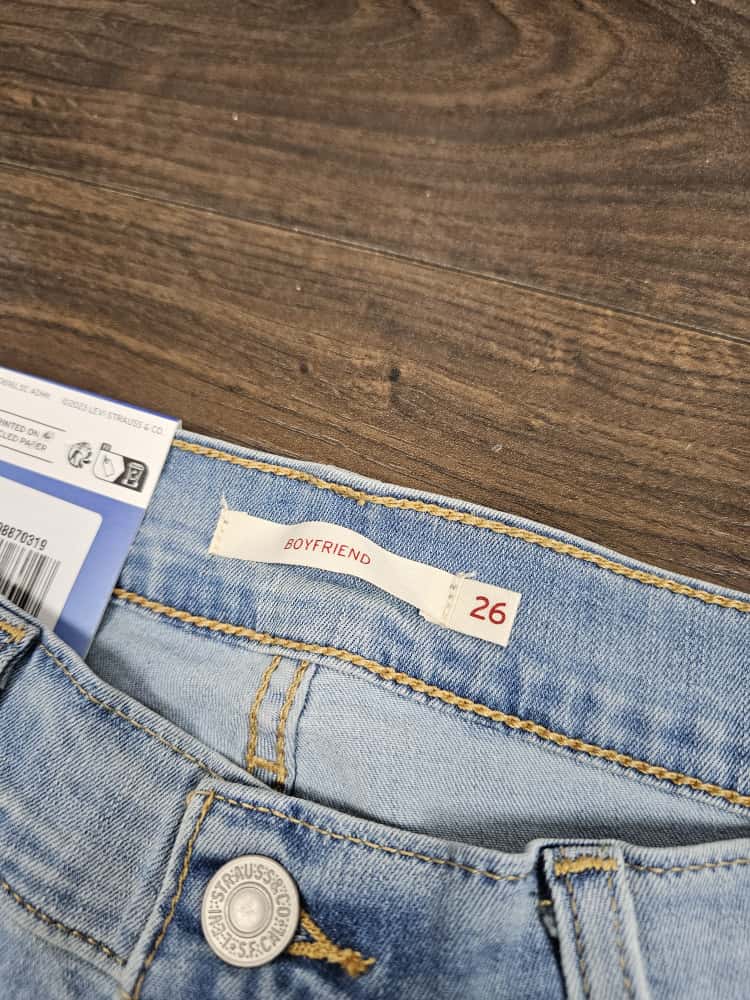 Levi's Womens Boyfriend Fit Mid Rise Tapered Leg Blue Jeans - W26/L30