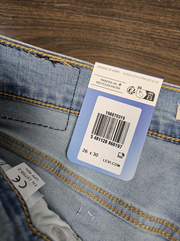 Levi's Womens Boyfriend Fit Mid Rise Tapered Leg Blue Jeans - W26/L30