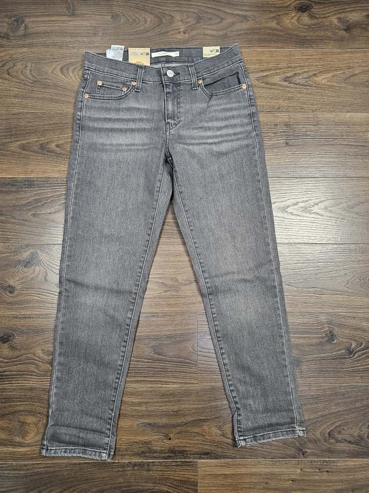 Levi's Womens Boyfriend Fit Mid Rise Tapered Leg washed Black Jeans - W26/L27