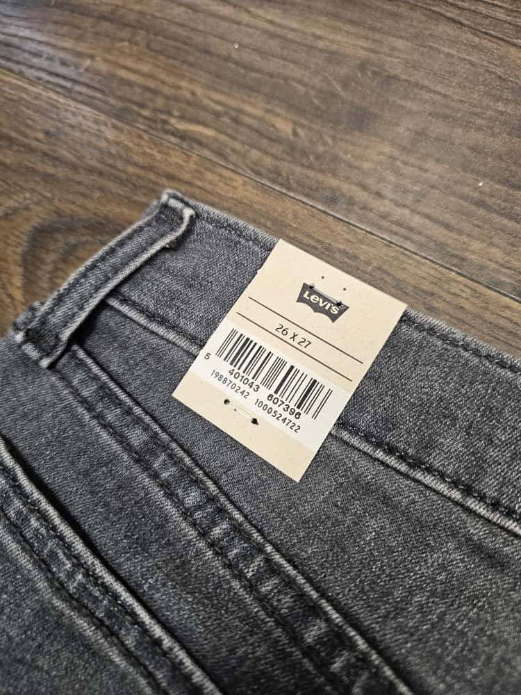 Levi's Womens Boyfriend Fit Mid Rise Tapered Leg washed Black Jeans - W26/L27