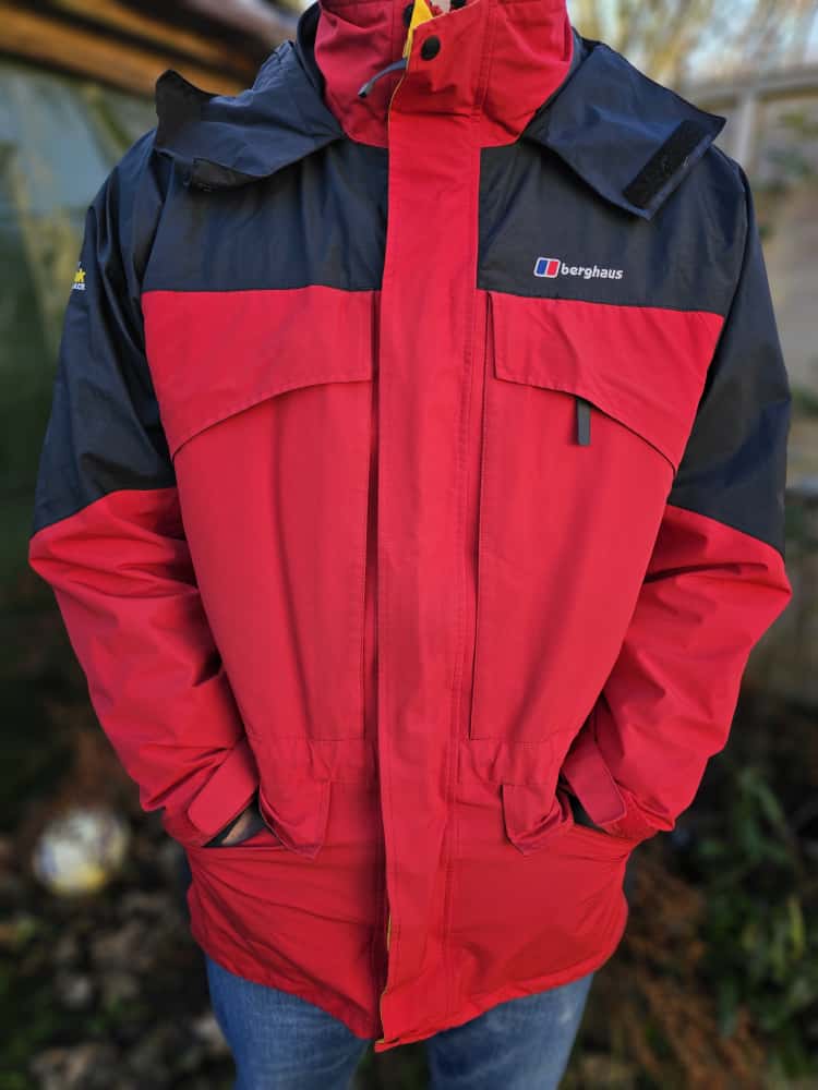 Berghaus Mens Glacier Peak Gore-Tex XCR Full Zip Hooded Jacket/Coat - L/Large - Red/Black/Yellow