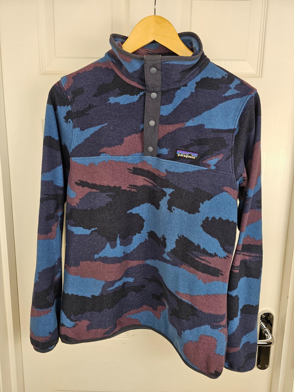 Patagonia Womens Pullover Snap Button Fleece Jumper - M/Medium - Camo Print