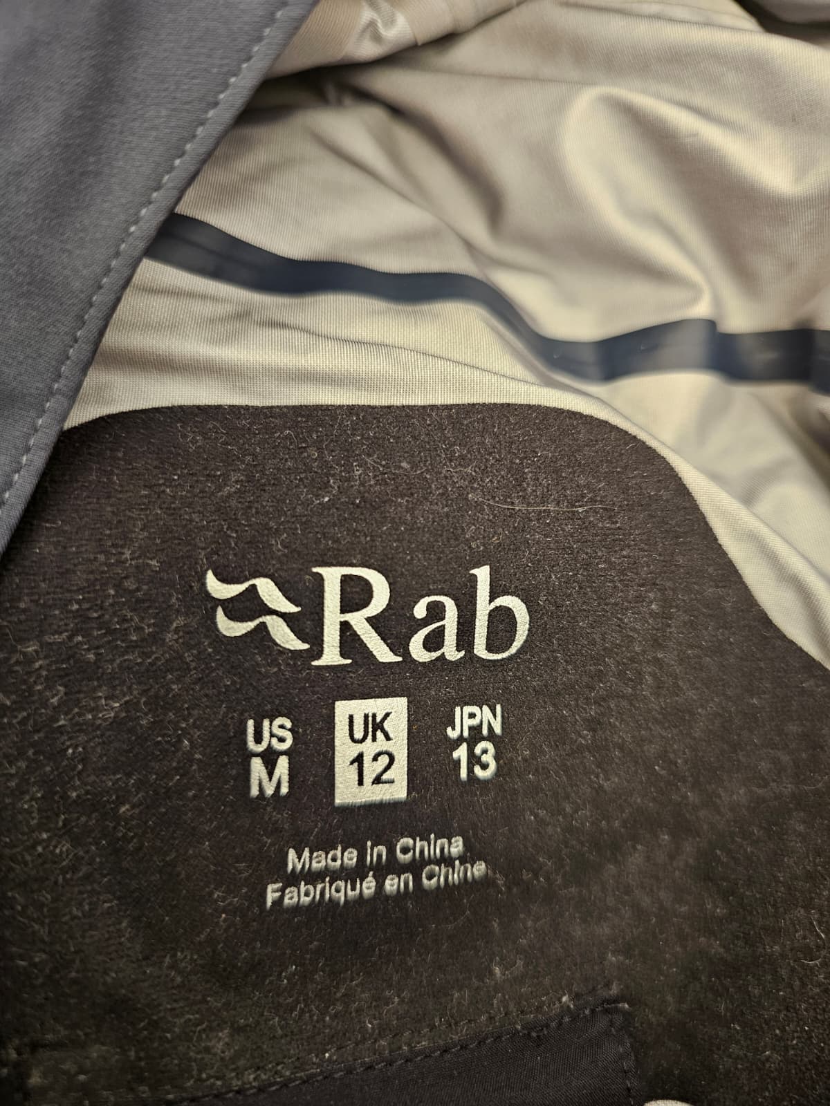 Rab Womens Pertex Shield Pro Full Zip Hooded Activewear/Hiking/Climbing Hooded Rain Jacket - UK 14