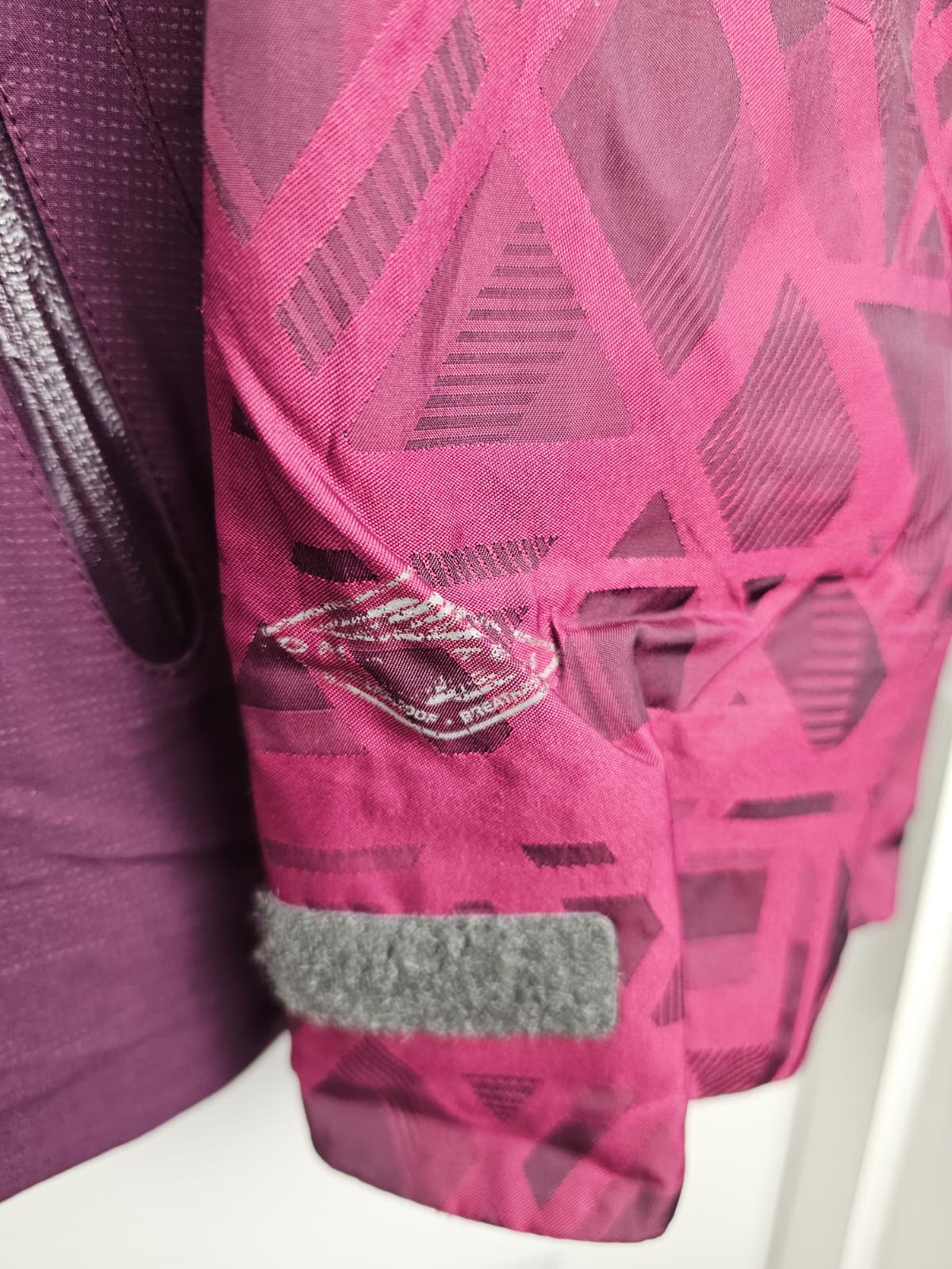 Columbia Titanium Womens Full ZiP Hooded Ski/Snowboarding Jacket - S/Small - Purple/Burgundy