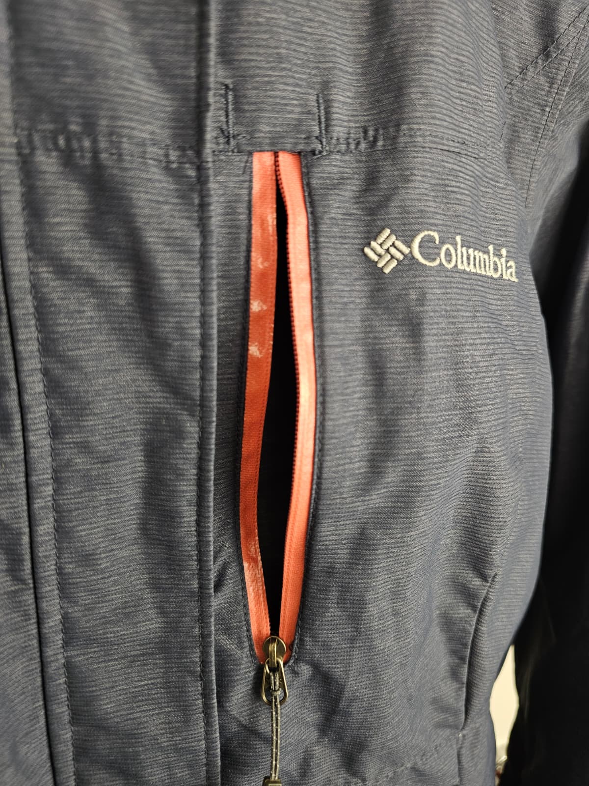 Columbia Womens Omni-Heat Full Zip Hooded Ski/Snowboarding Jacket - S/Small - Navy/Pink