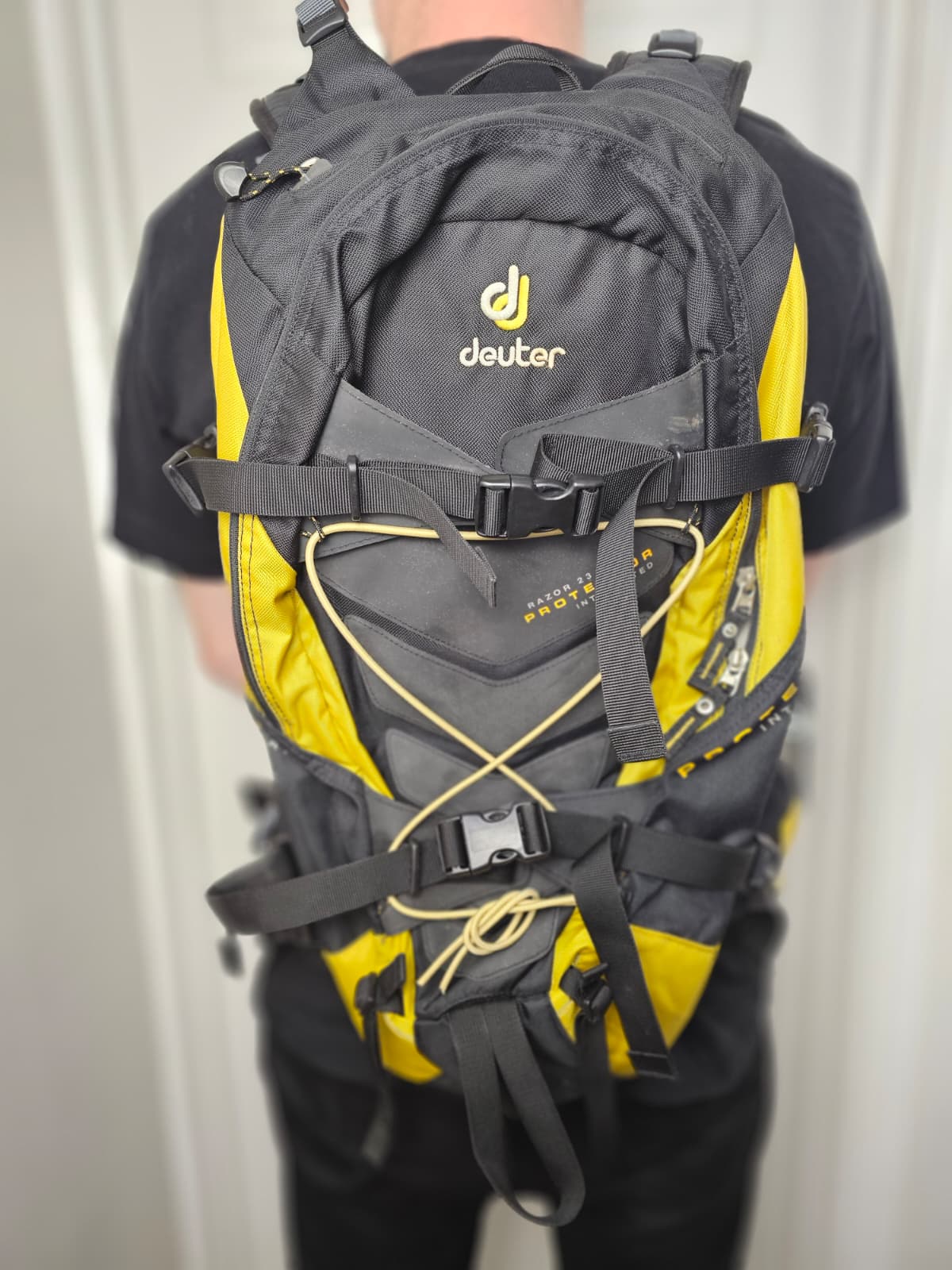Deuter Razor 23 Back Protector H20 Ski/Snowboard Backpack/Rucksack - 23L - Unisex Skiing