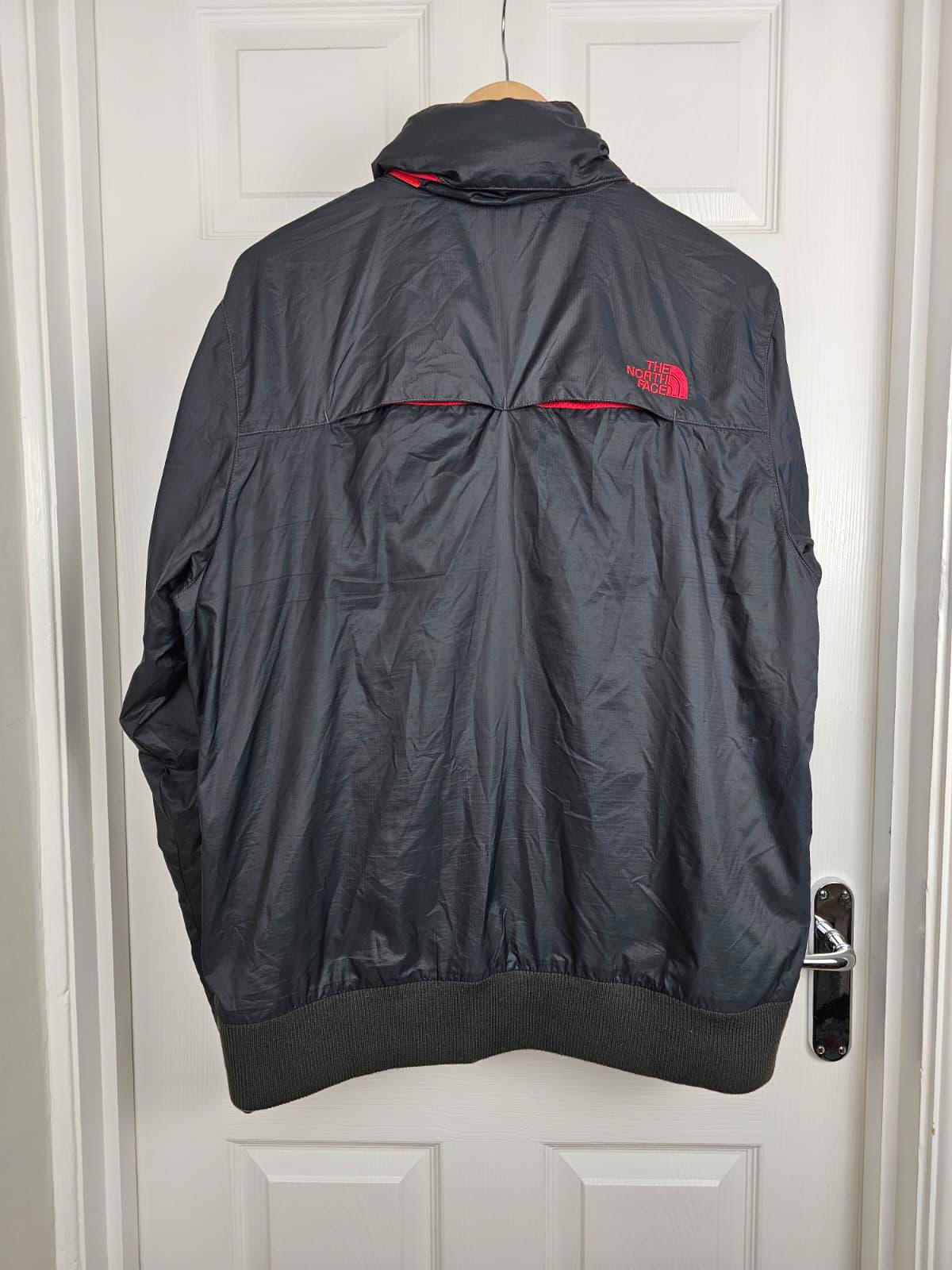 The North Face Mens Full Zip Hooded Windbreaker Water Resistant Jacket - L/Large