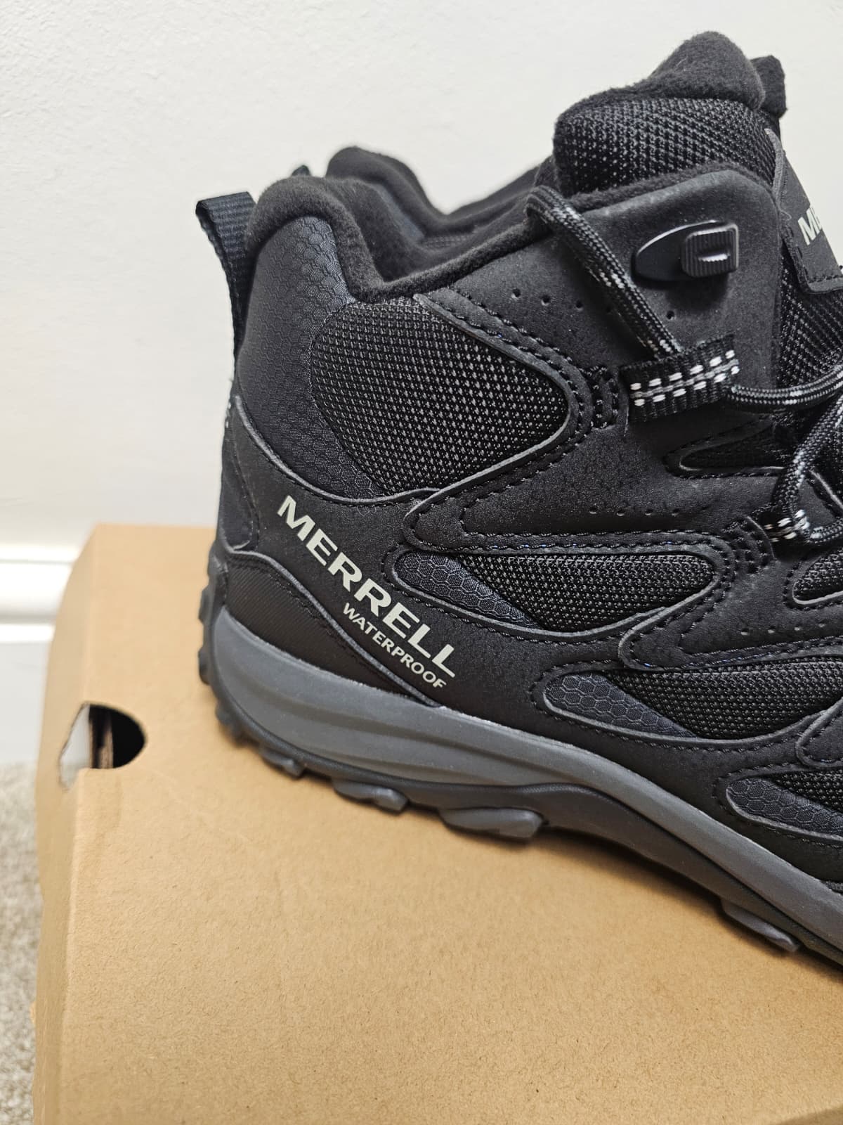 Merrell Mens Walking/Hiking/Activewear Waterproof Boots