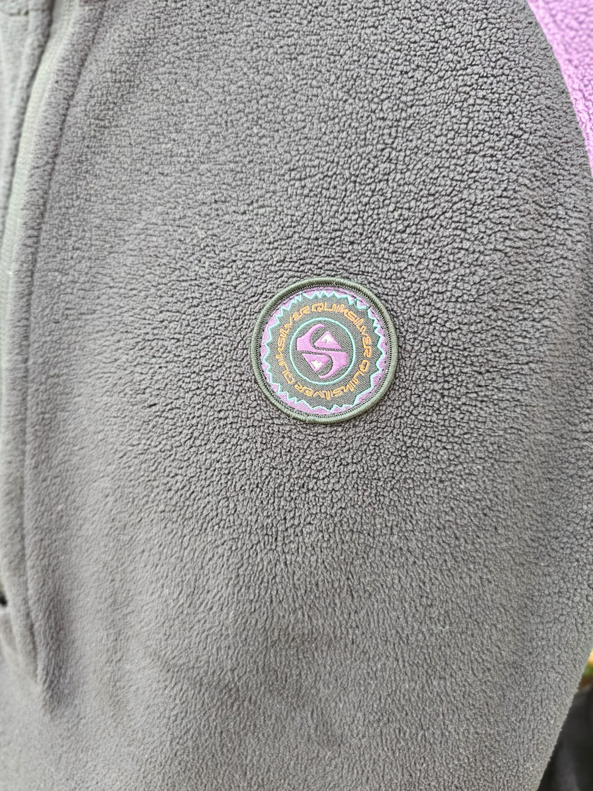 Mens Awesome Quiksilver Black 1/2 Zip Pullover Pattern Details Fleece Jumper - M/Medium