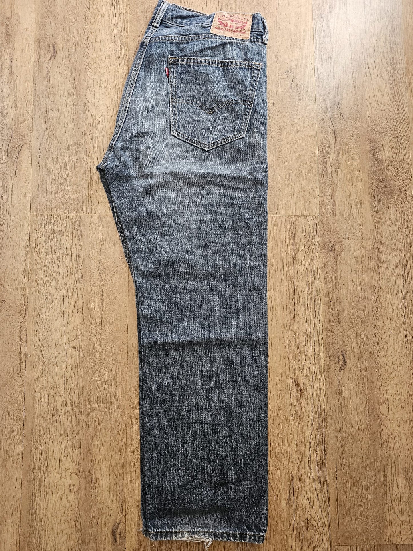 Levi's Blue Jeans 505 Regular Fit - W36/28L