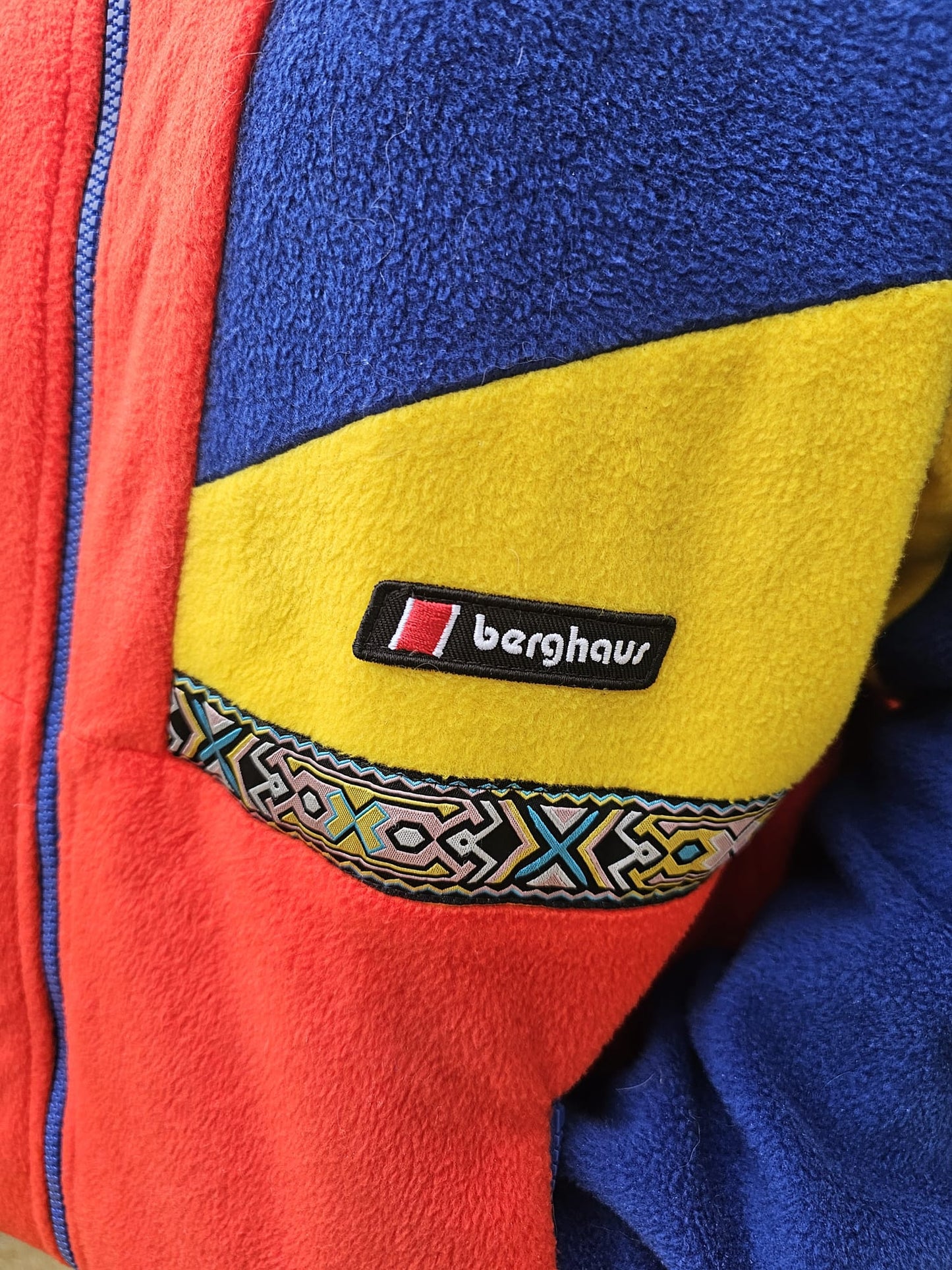 Berghaus Iconic Blue/Red/Yellow Full Zip Aztec Tramantana Fleece Jacket Unisex - S/Small