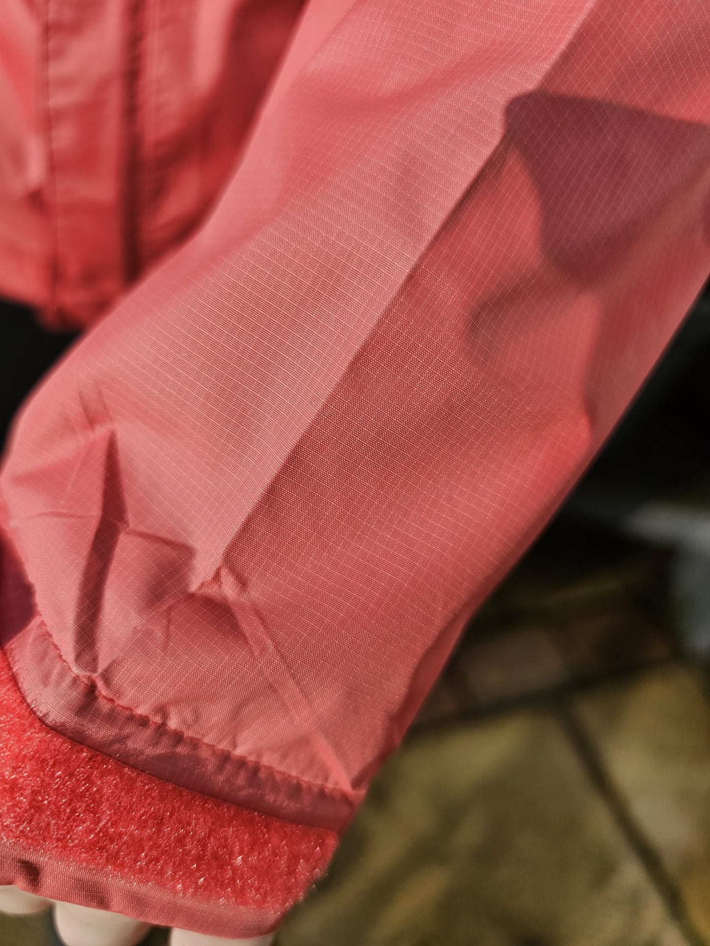 Womens Rab full zip hooded waterproof rain coat/jacket - UK 8 - Pinky/Red