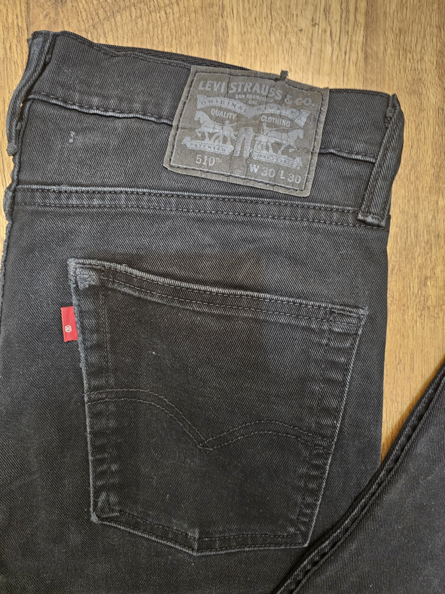 Levi's Black Ripped Jeans 501 Skinny Fit - W31/28L