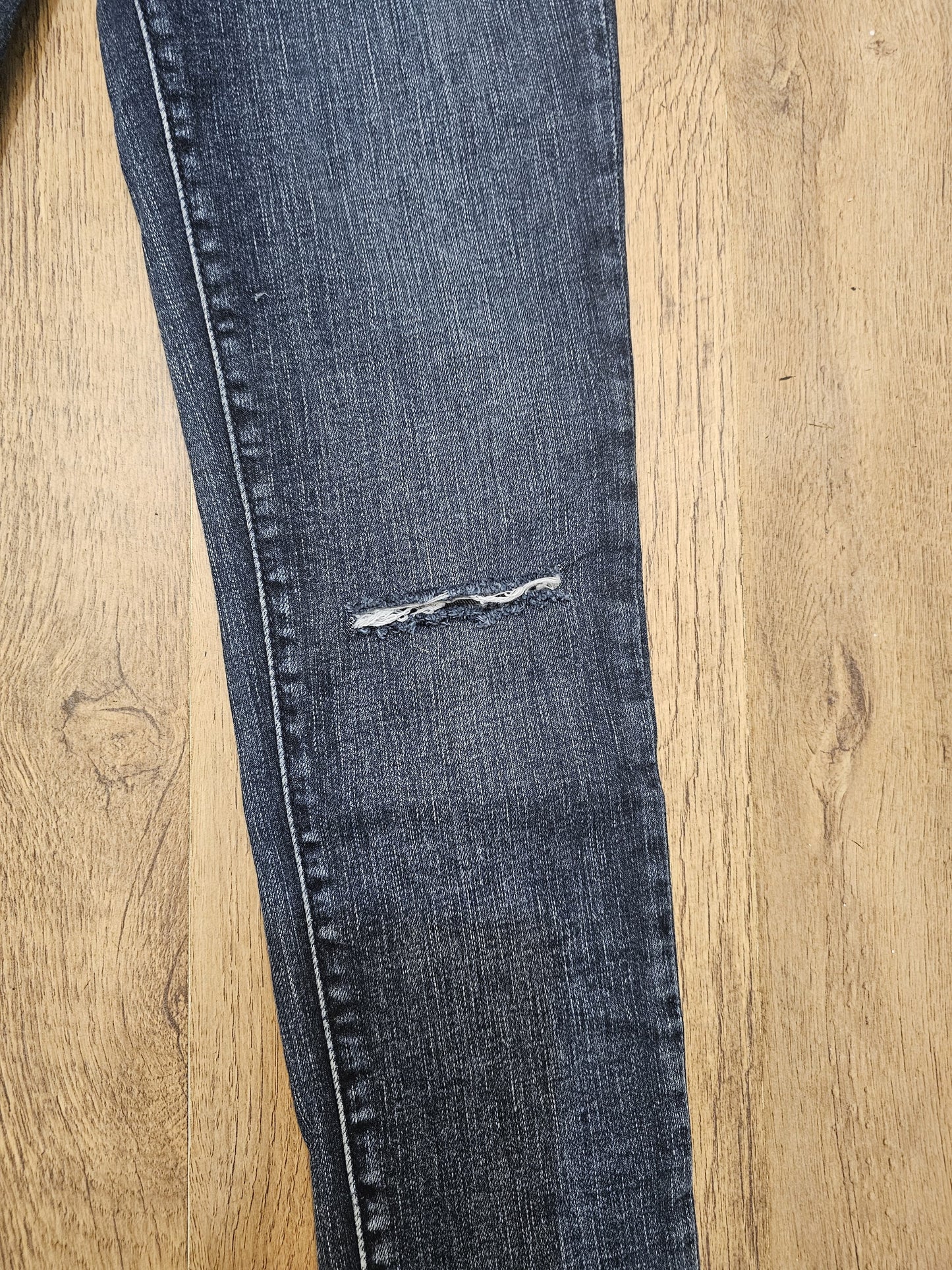 Levi's Women Blue Ripped Jeans 711 Skinny Fit - W24/27L (c. UK 6)