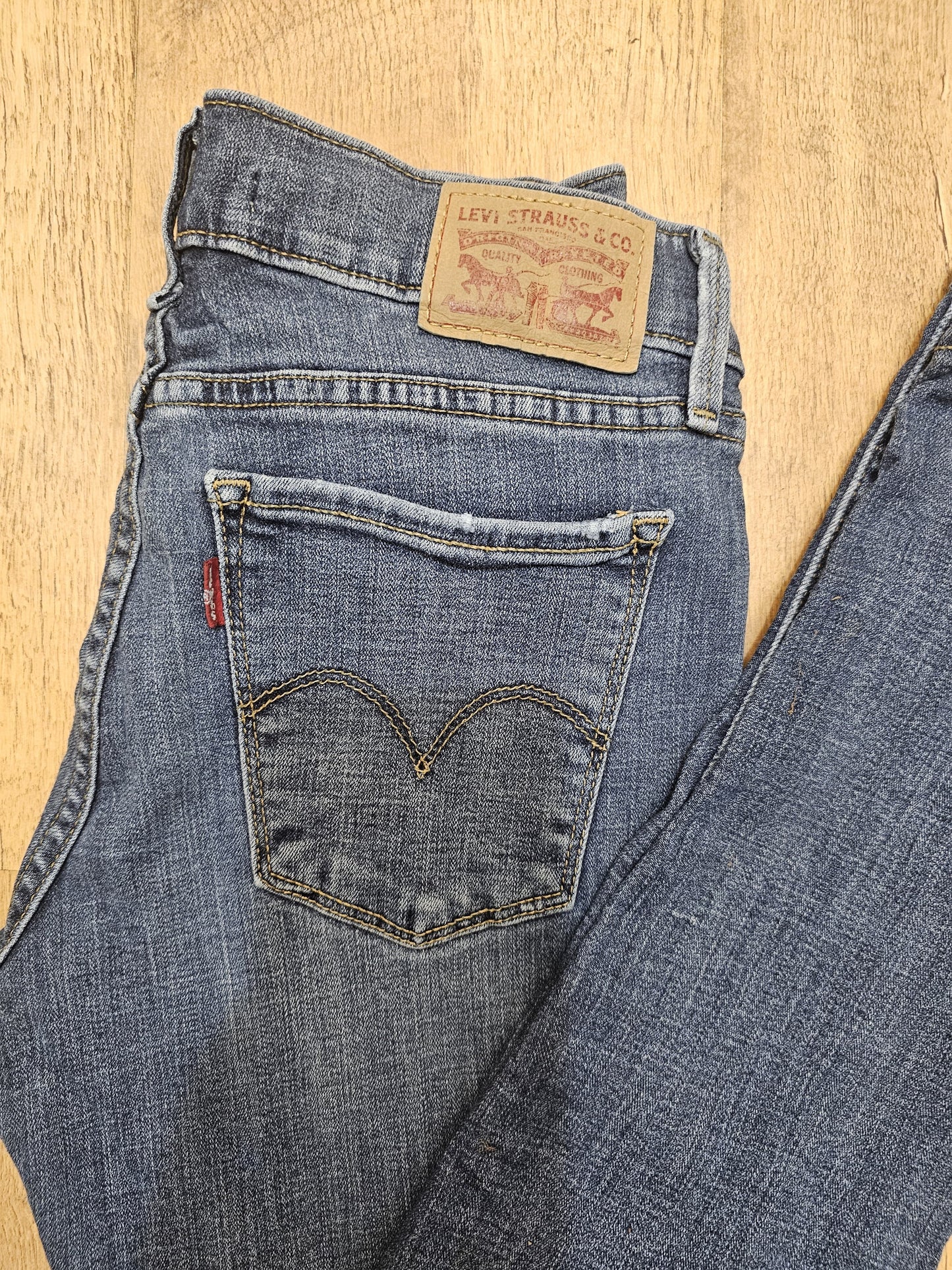 Levi's Womens Blue Mid Rise Jeans 710 Super Skinny - W27/29L (C. UK 8)