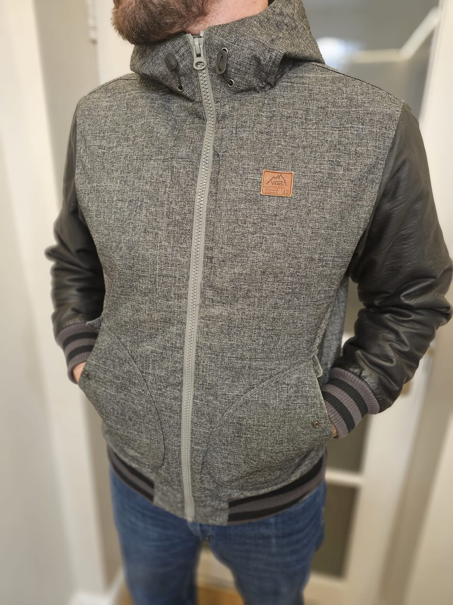 Awesome Vans Rutherford Mountain Edition Jacket Coat M/Medium