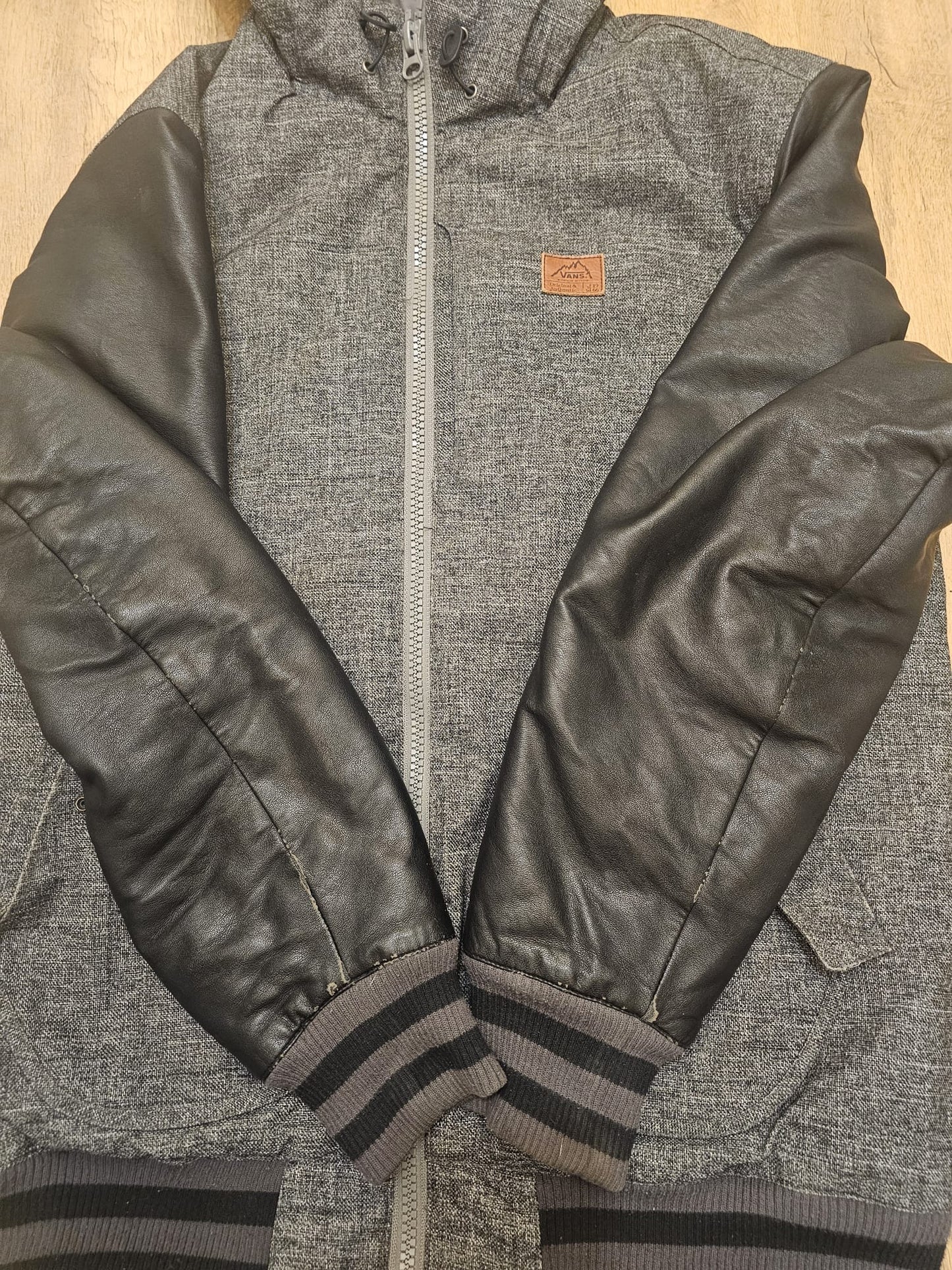 Awesome Vans Rutherford Mountain Edition Jacket Coat M/Medium