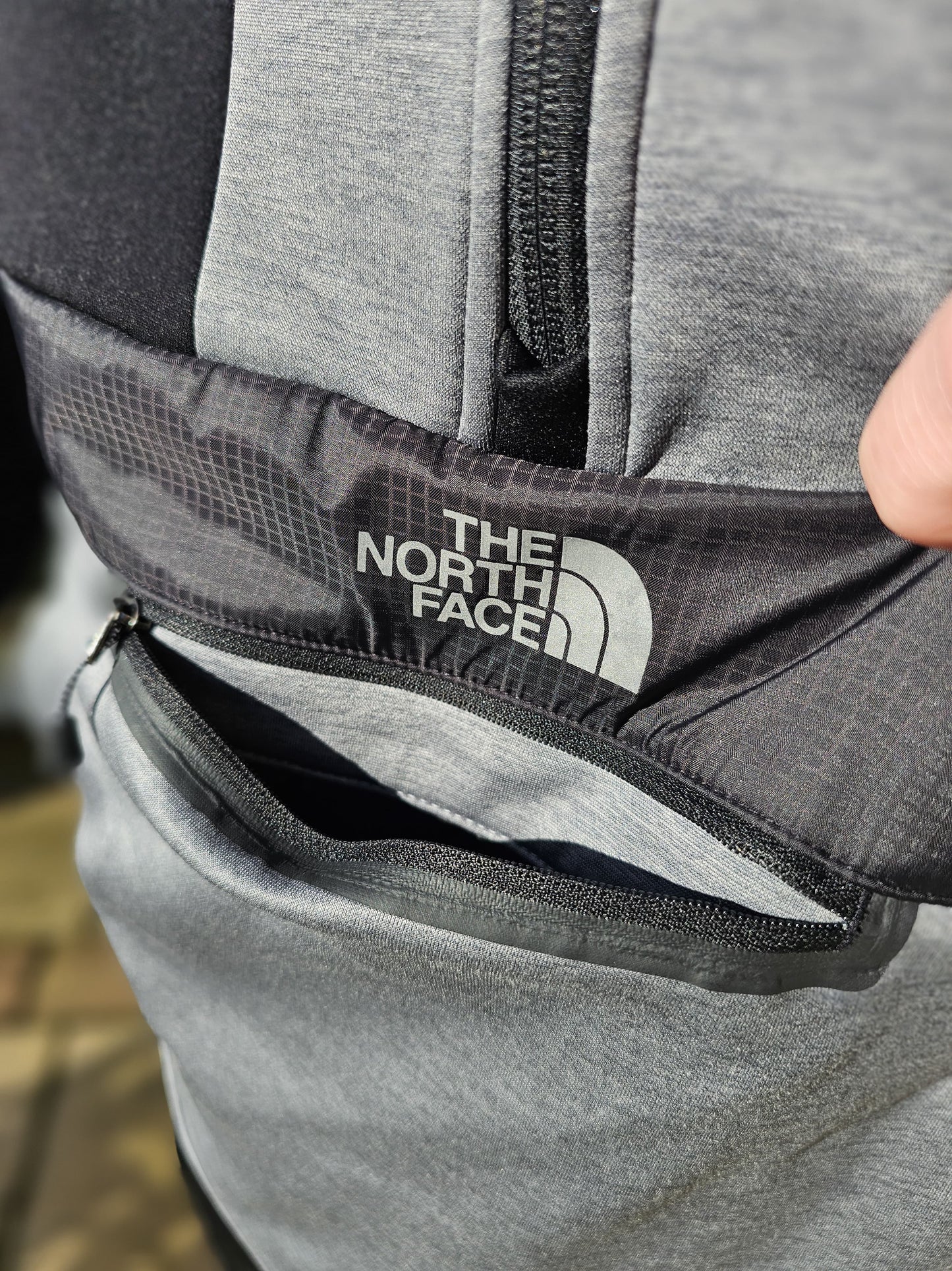 The North Face 1/4 Zip Mittelegi Hoodie - M/Medium