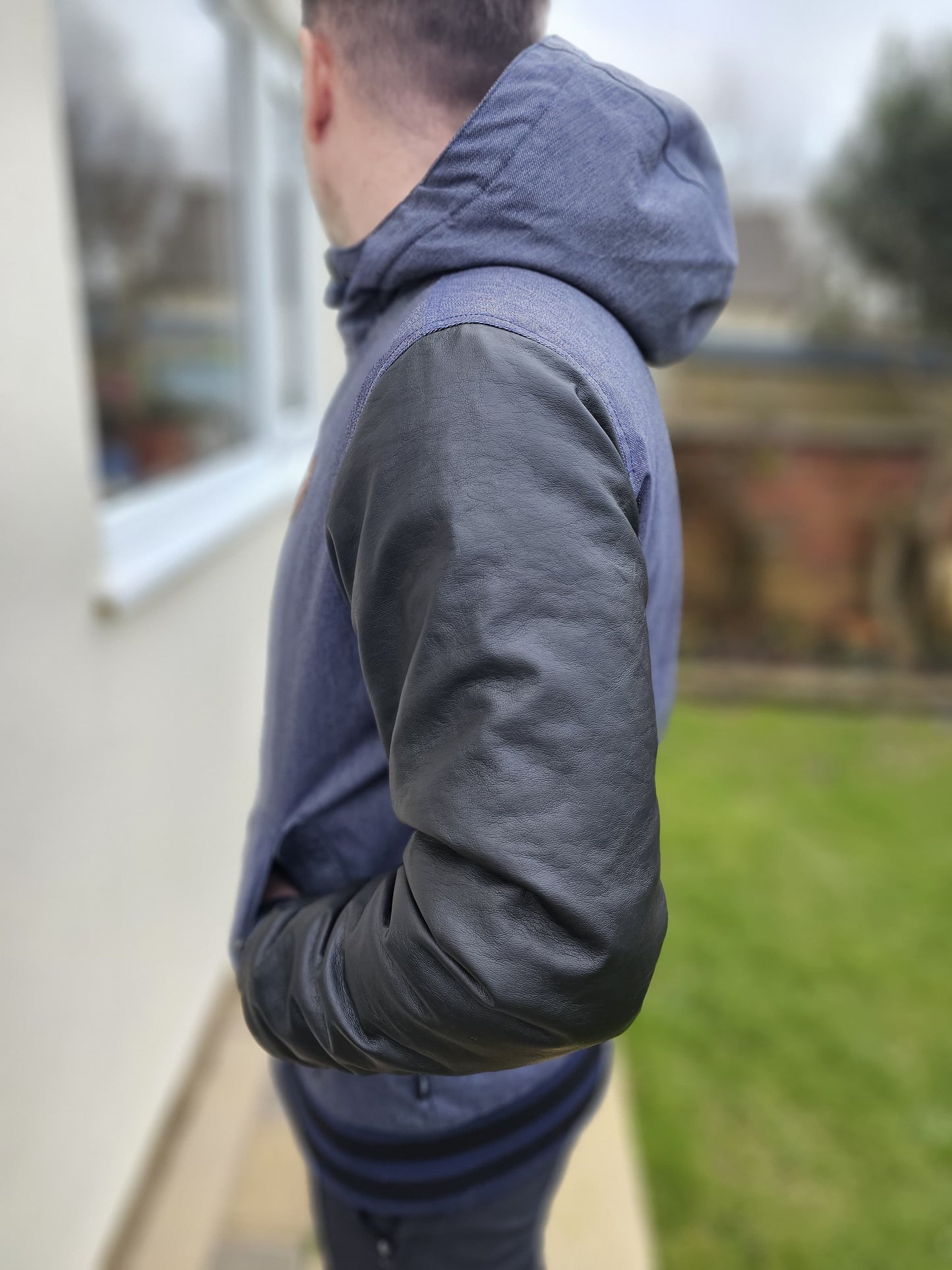 Awesome VANS Blue/Black Full Zip Hooded Coat/Jacket - M/Medium