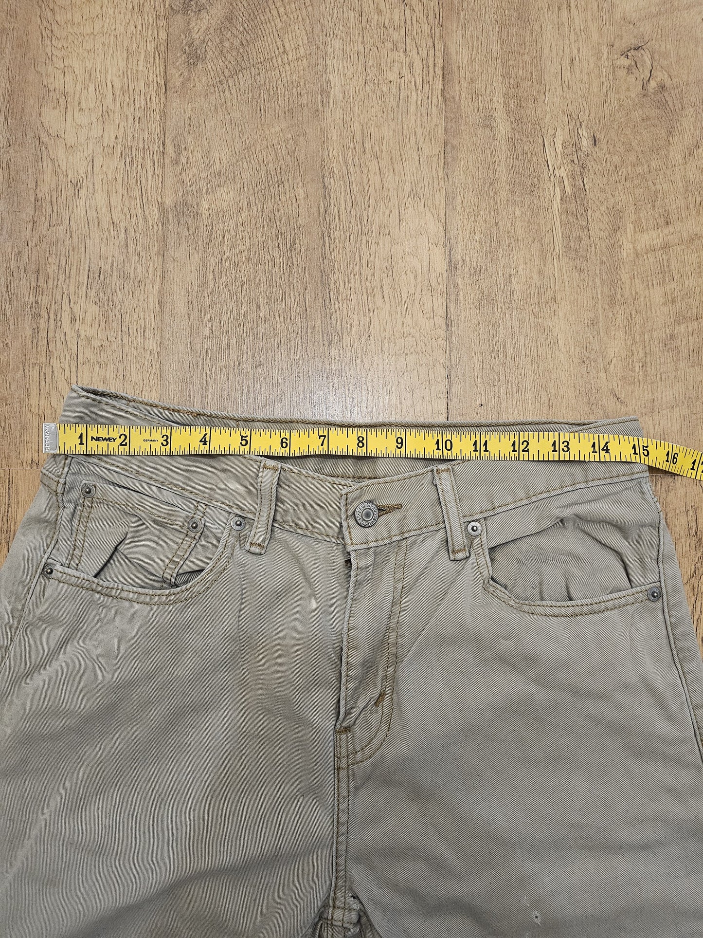 Levi's White Tabs Beige Jeans 508 Regular Taper Fit - W30/28L