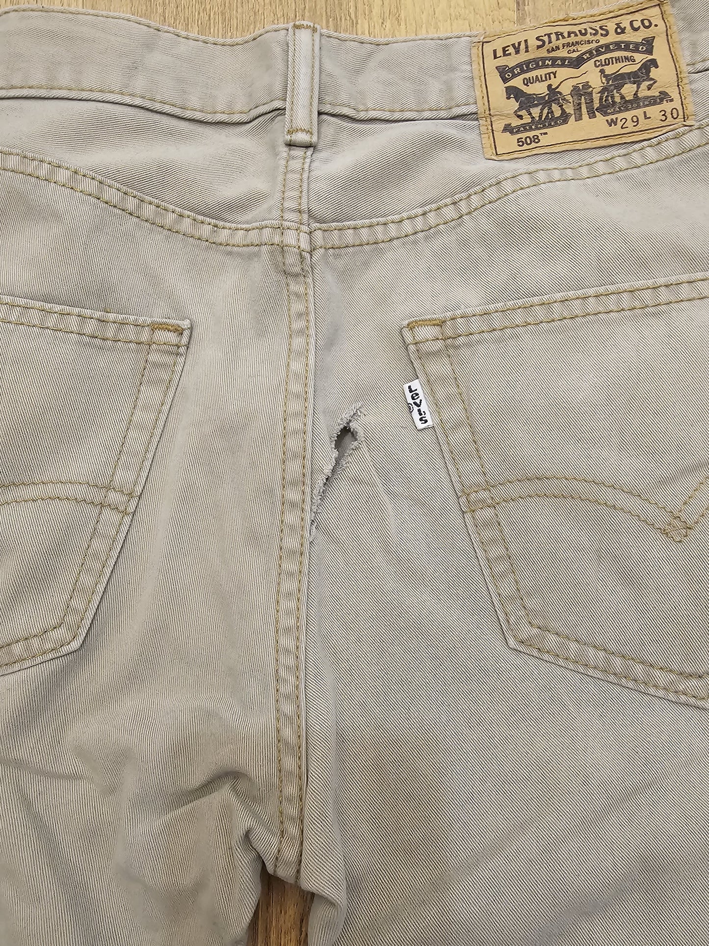 Levi's White Tabs Beige Jeans 508 Regular Taper Fit - W30/28L