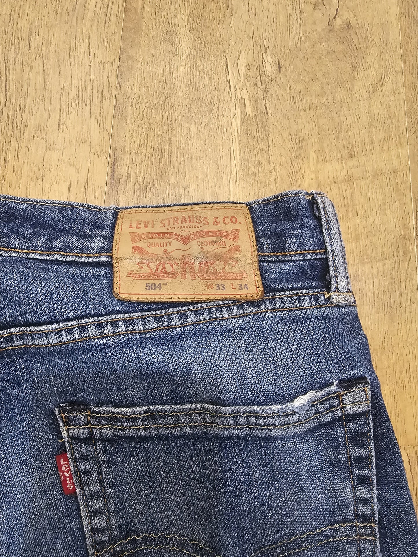 Levi's Blue Jeans 504 Straight Fit - W33/30L