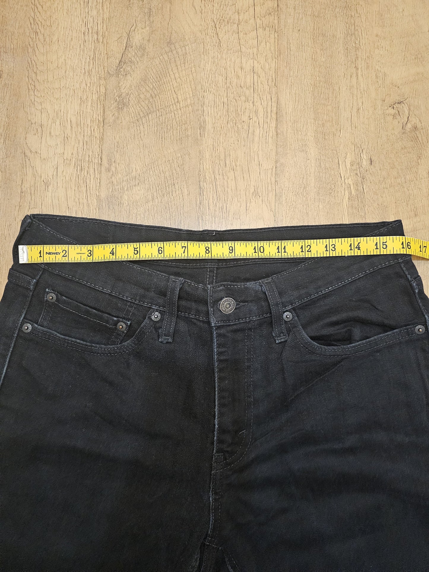 Levi's Black Jeans Athletic Taper Fit  - W32/28L