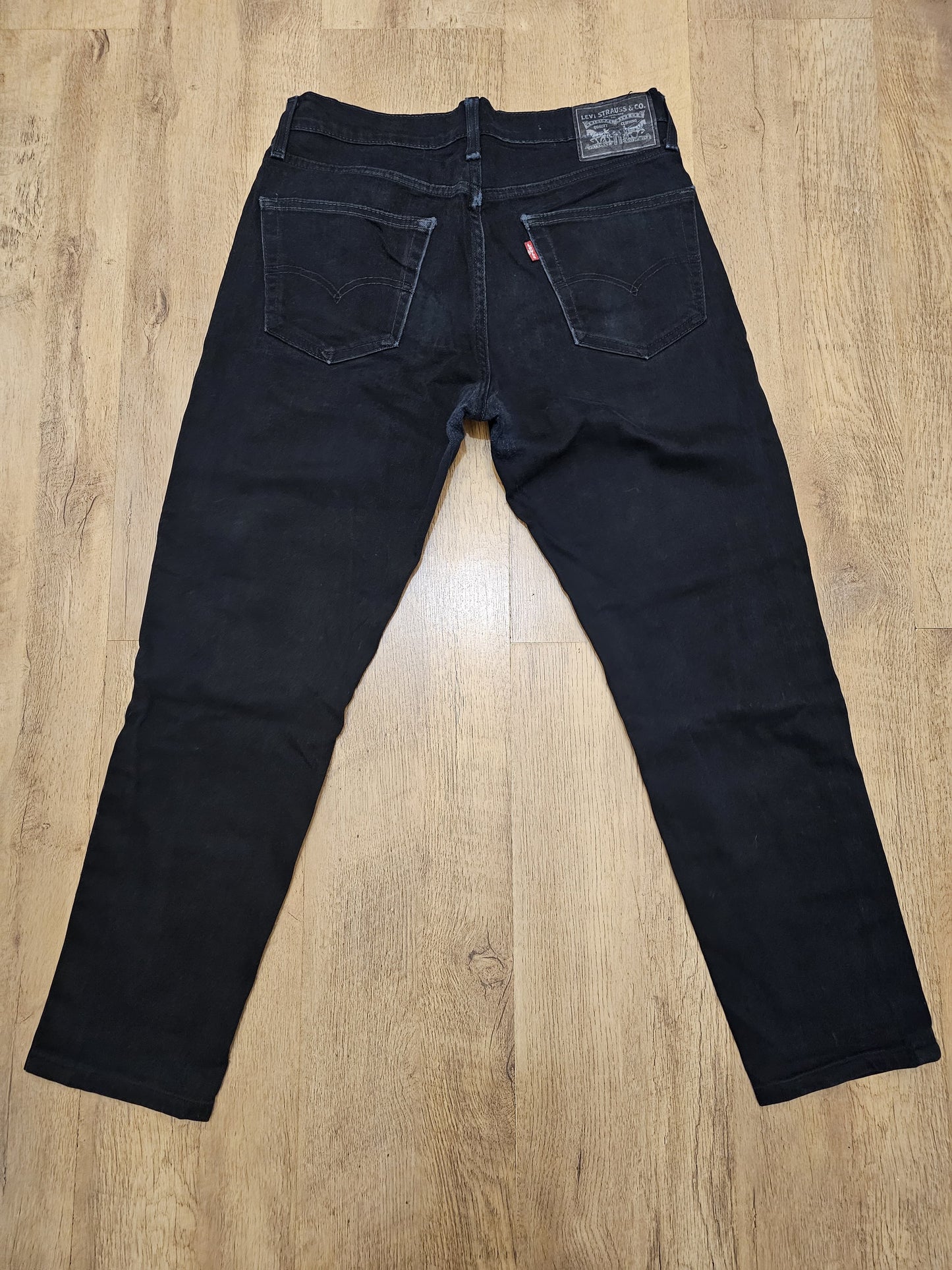 Levi's Black Jeans Athletic Taper Fit  - W32/28L