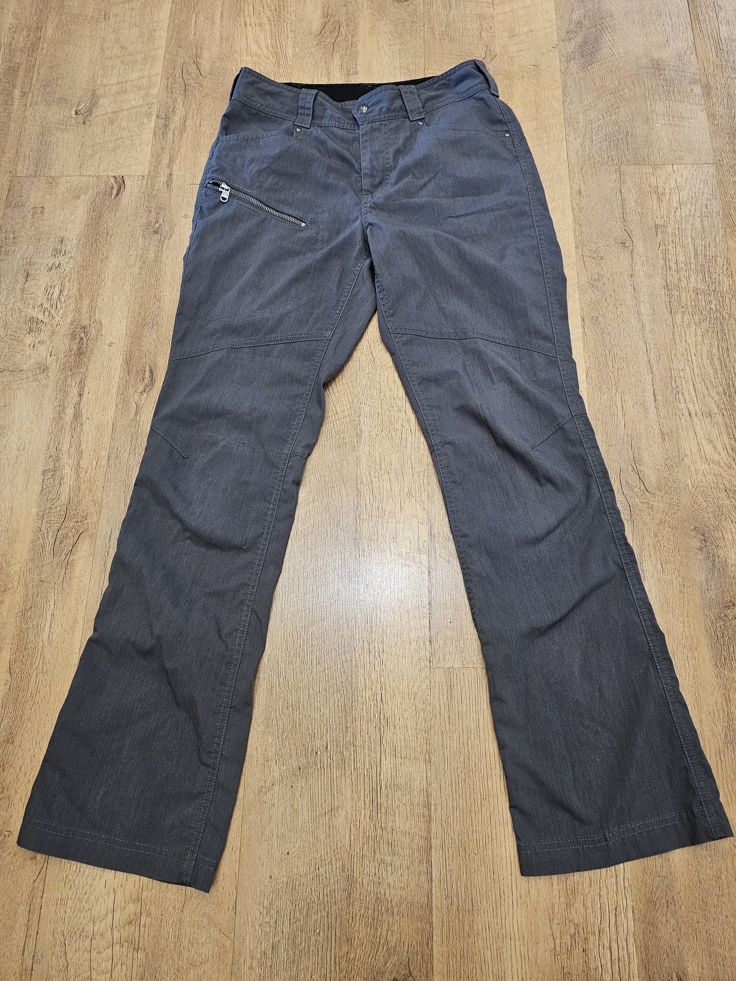 Berghaus Grey Hiking Trousers - UK 8 L31
