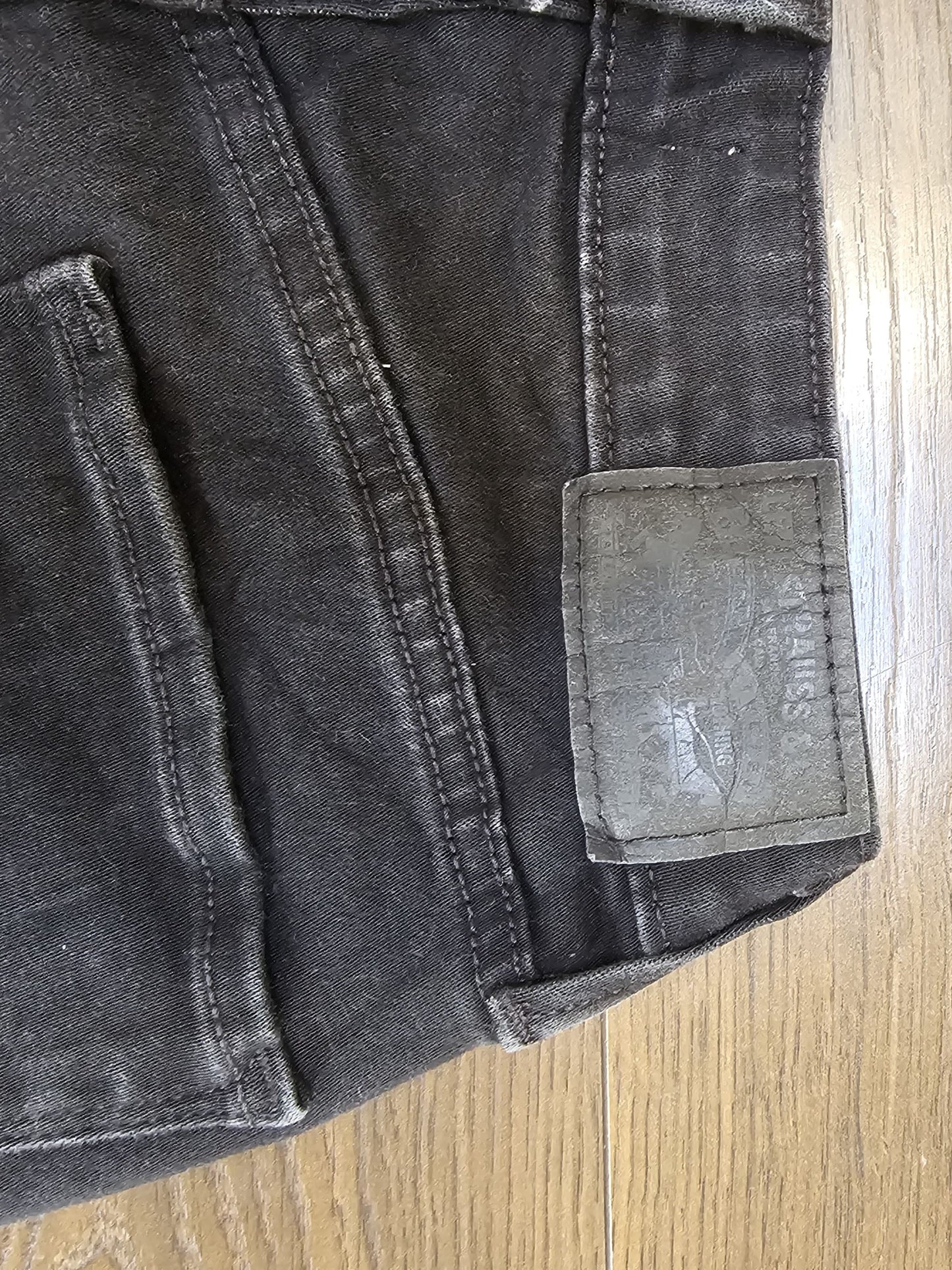 Levi's Womens Black Jeans Mid Rise Skinny Fit 4M W26/30L