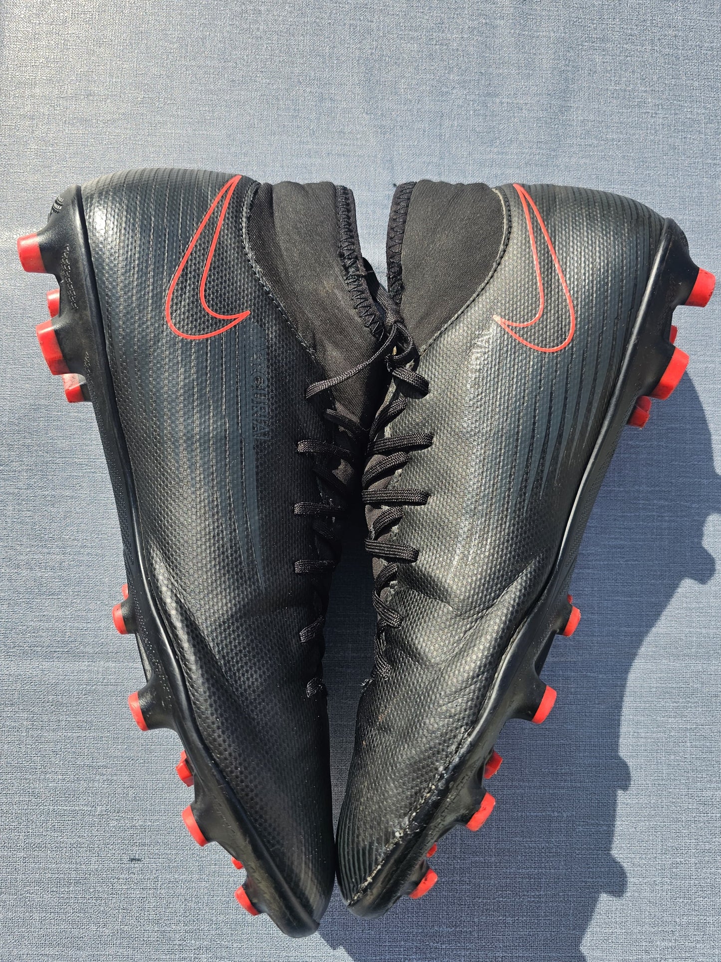Nike Mercurial Superfly 7 Club 8 - AT7949-060 Black X Chile Red Football Boots