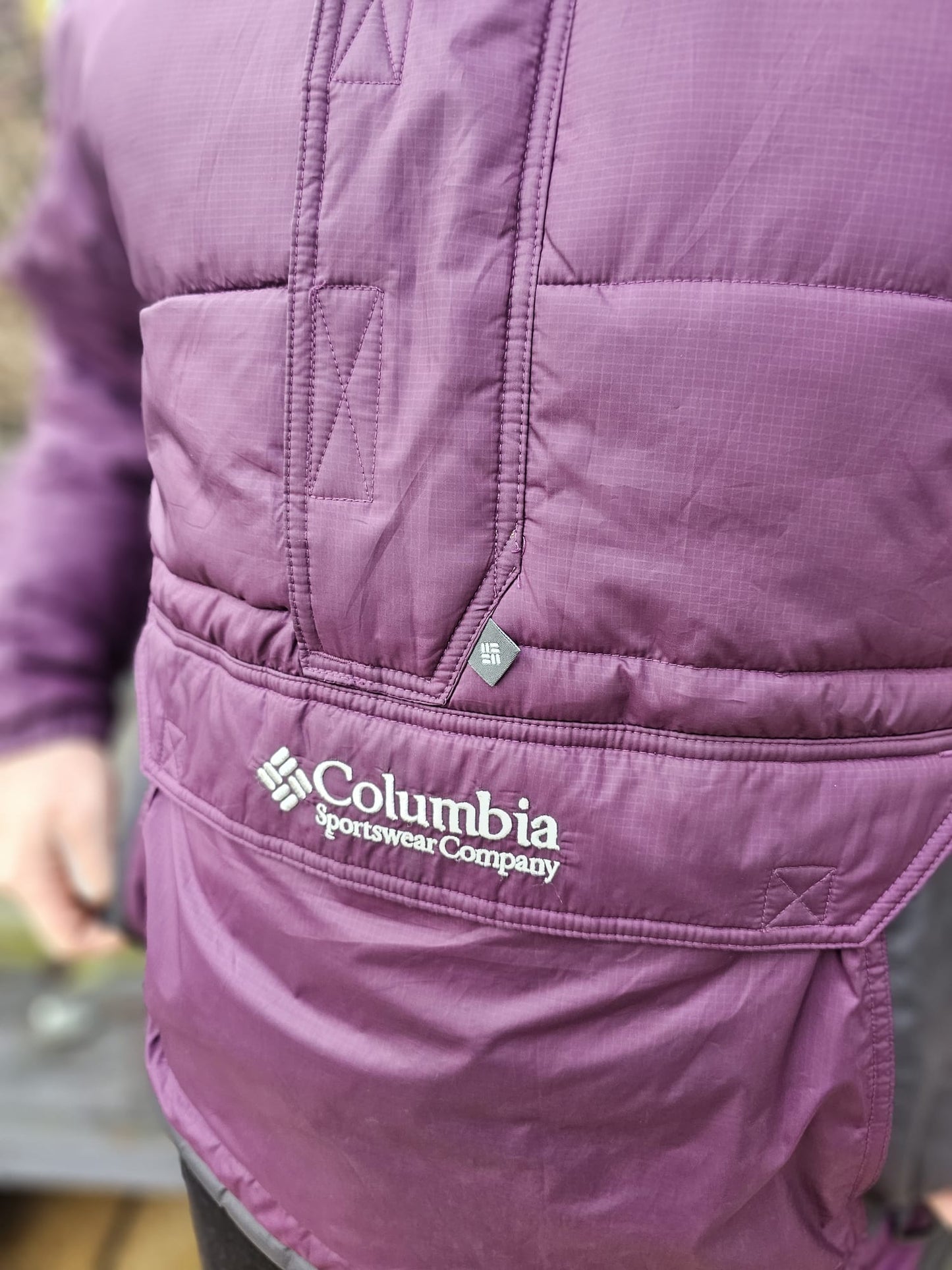 Awesome Columbia Lodge Pullover Cherry Puffer Jacket - M/Medium