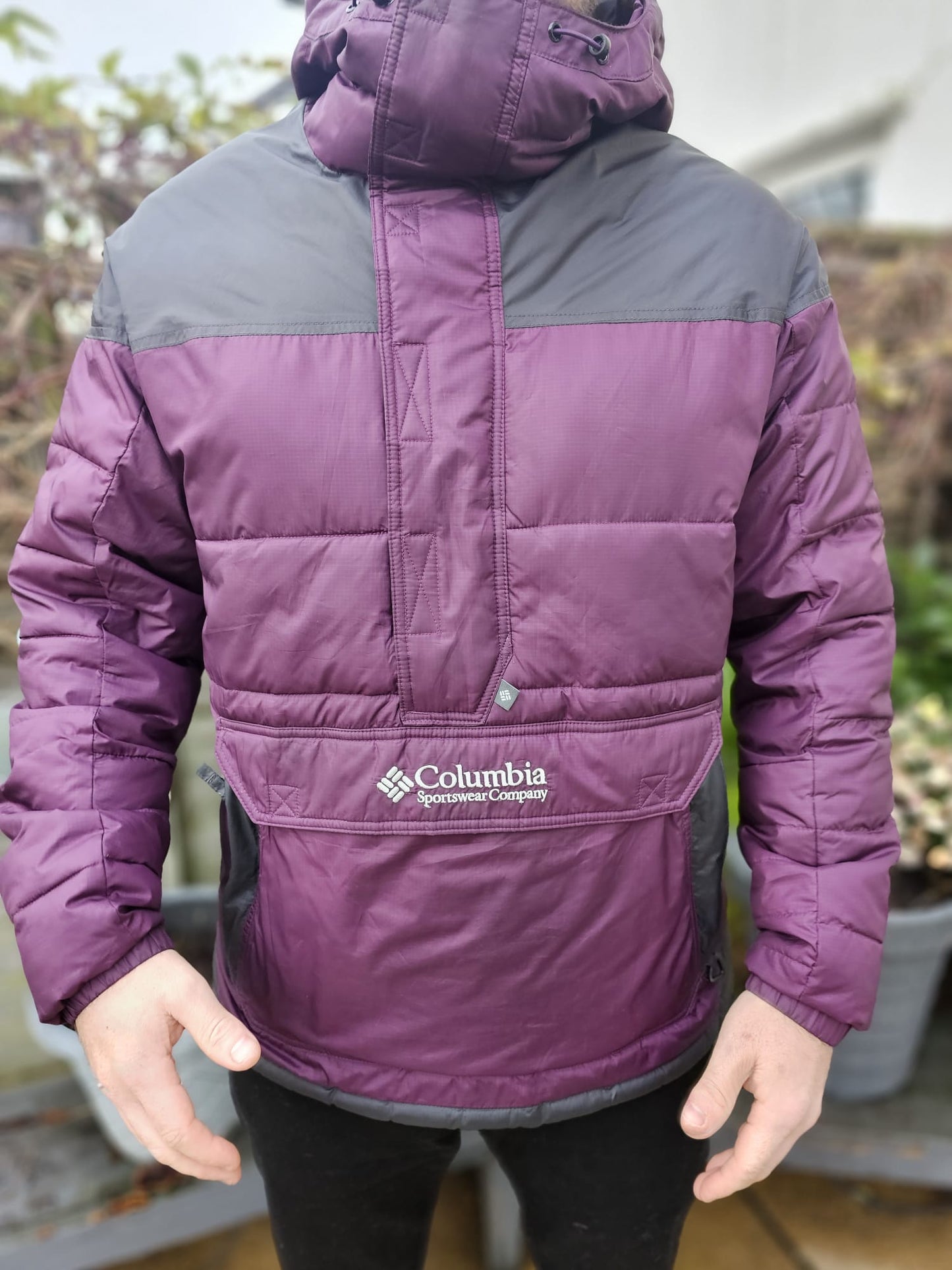 Awesome Columbia Lodge Pullover Cherry Puffer Jacket - M/Medium