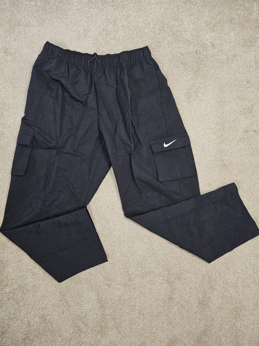 Nike Womens Black High-Rise Woven Cargo Pants/Trousers - M/Medium / 12-14