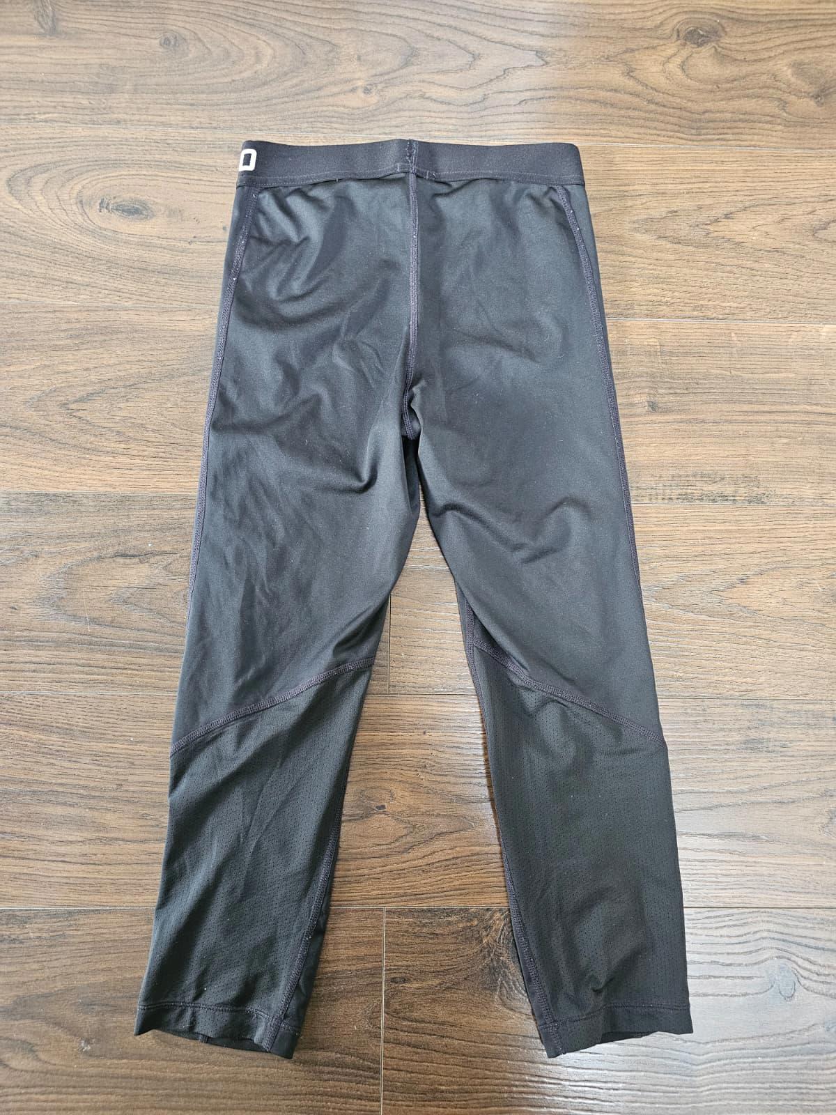 Nike Pro Womens 3/4 Activewear Sport/Casual Leggings - XS/Extra Small - 24/21
