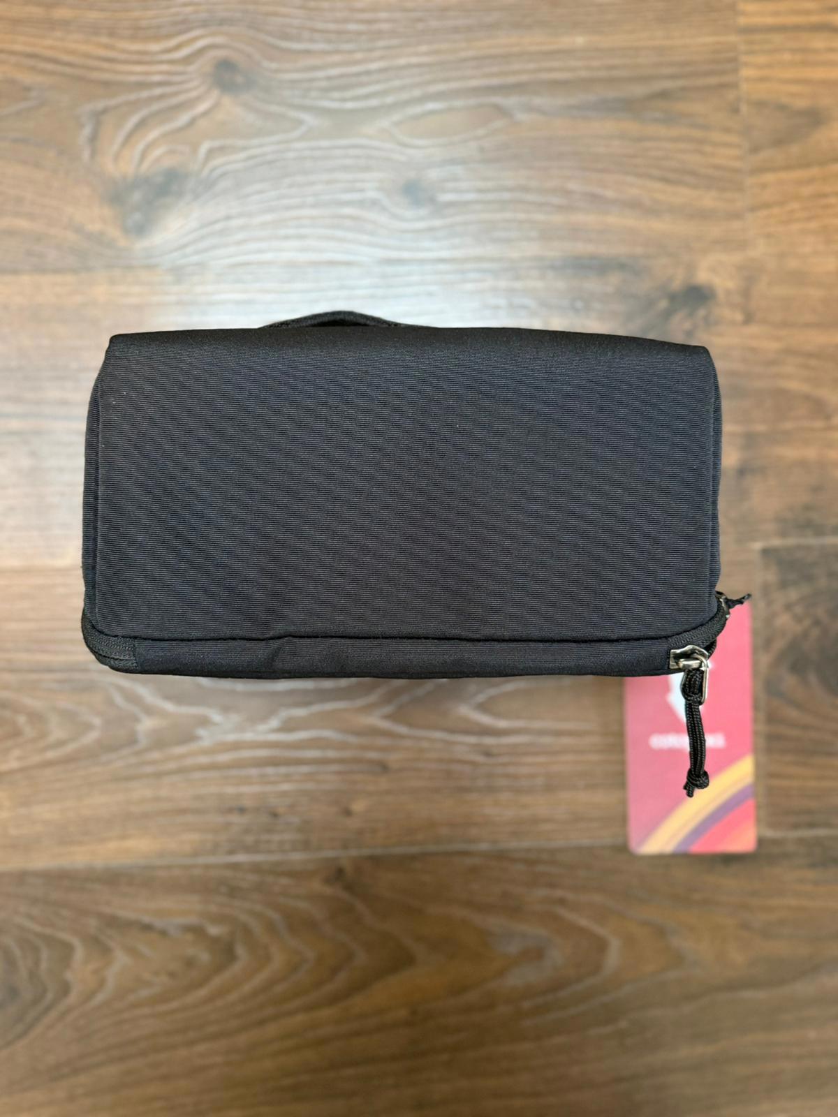 Cotopaxi Toiletry/Cosmetics/Home/Travel Kit - Cada Dia - Unisex - Black