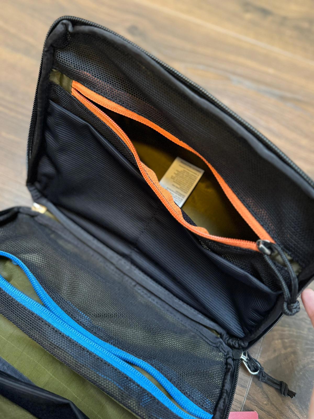 Cotopaxi Toiletry/Cosmetics/Home/Travel Kit - Cada Dia - Unisex - Black