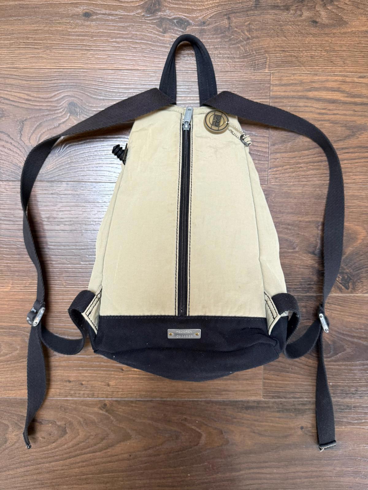 Hedgren Y2K 2000s Vintage Urban Mini Backpack/Rucksack - Unisex - Small