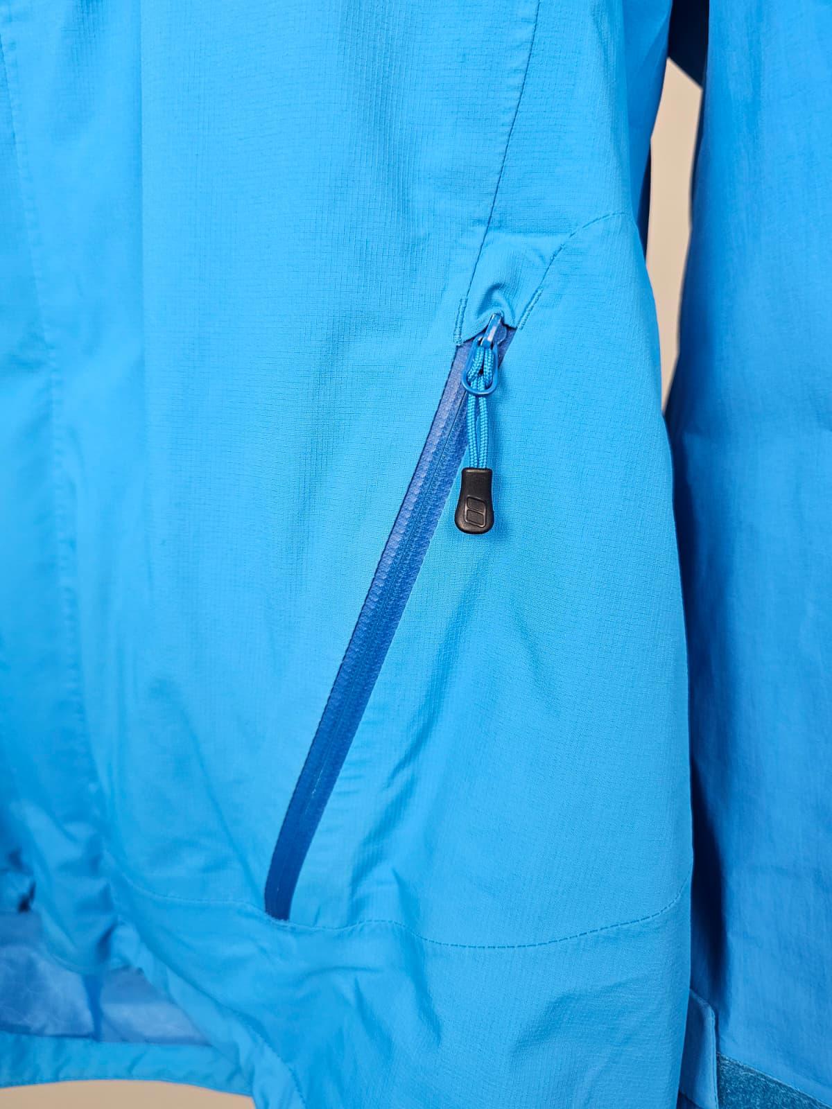Berghaus Womens Gore-Tex Hooded Waterproof Hiking/Walking Jacket - UK 12 - Blue