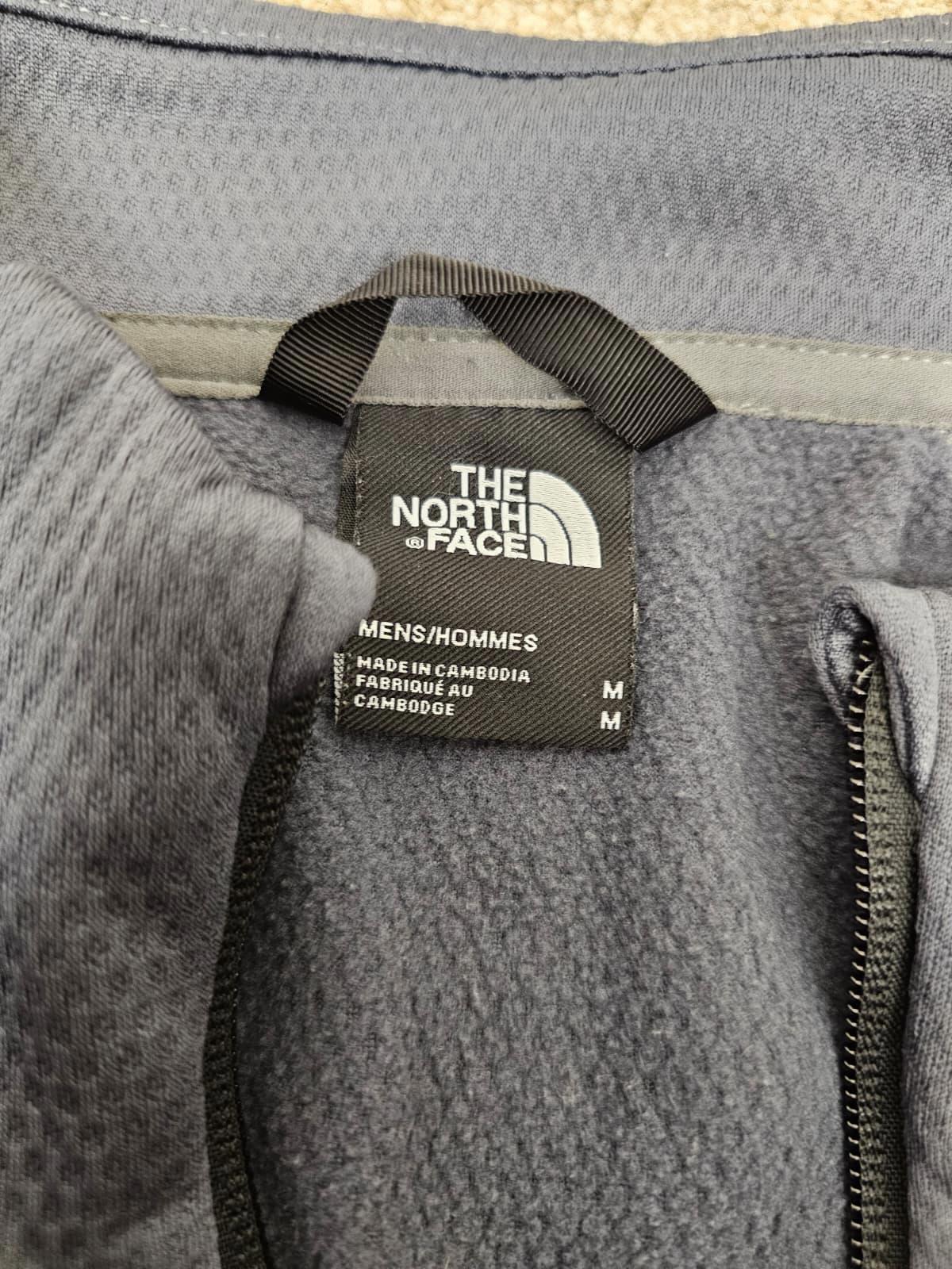 The North Face Mens Activewear Pullover 1/4 Zip Fleece Jumper - M/Medium - Grey