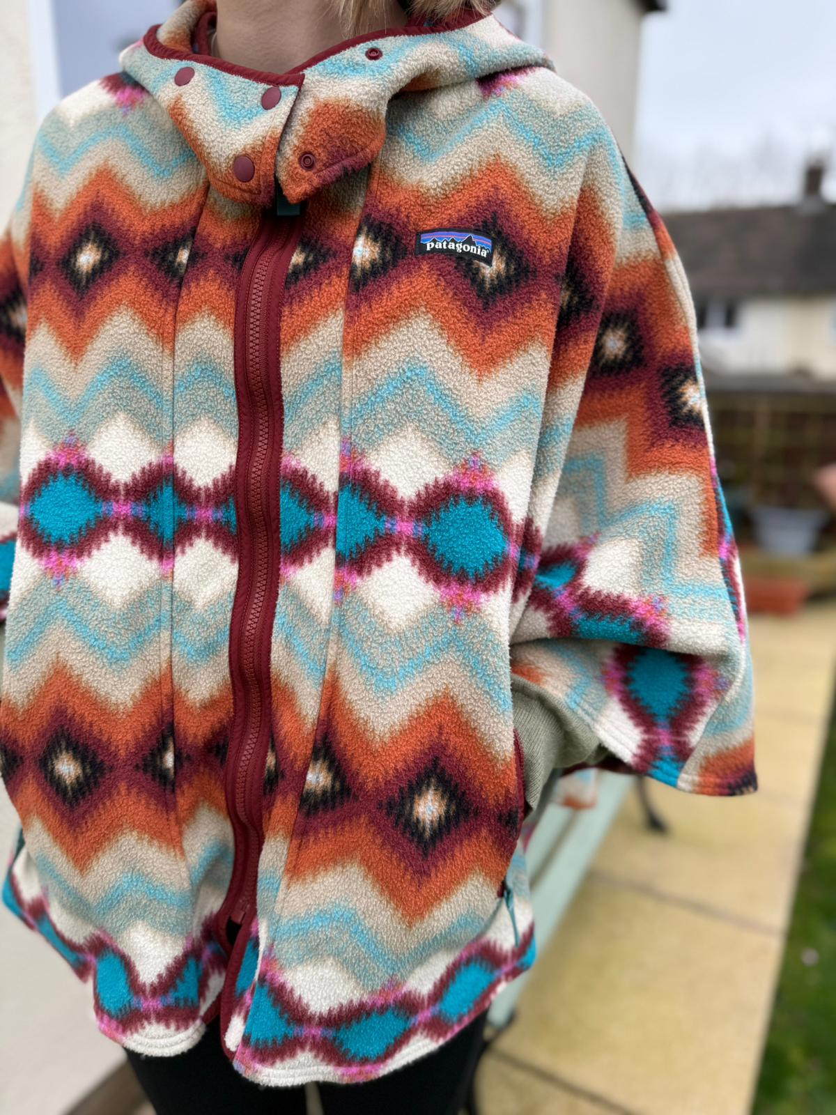 Patagonia Women's Full Zip Fleece Pattern Hooded Poncho/Cloak Jacket - XS