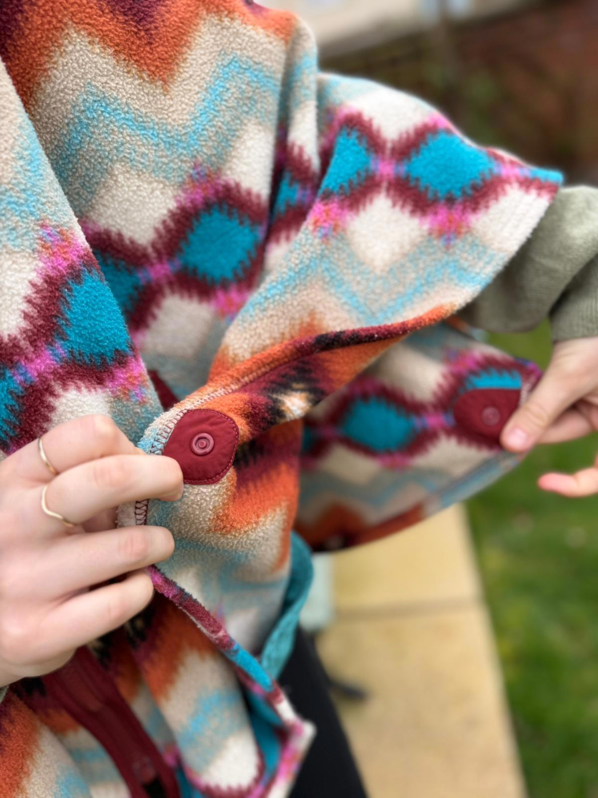 Patagonia Women's Full Zip Fleece Pattern Hooded Poncho/Cloak Jacket - XS